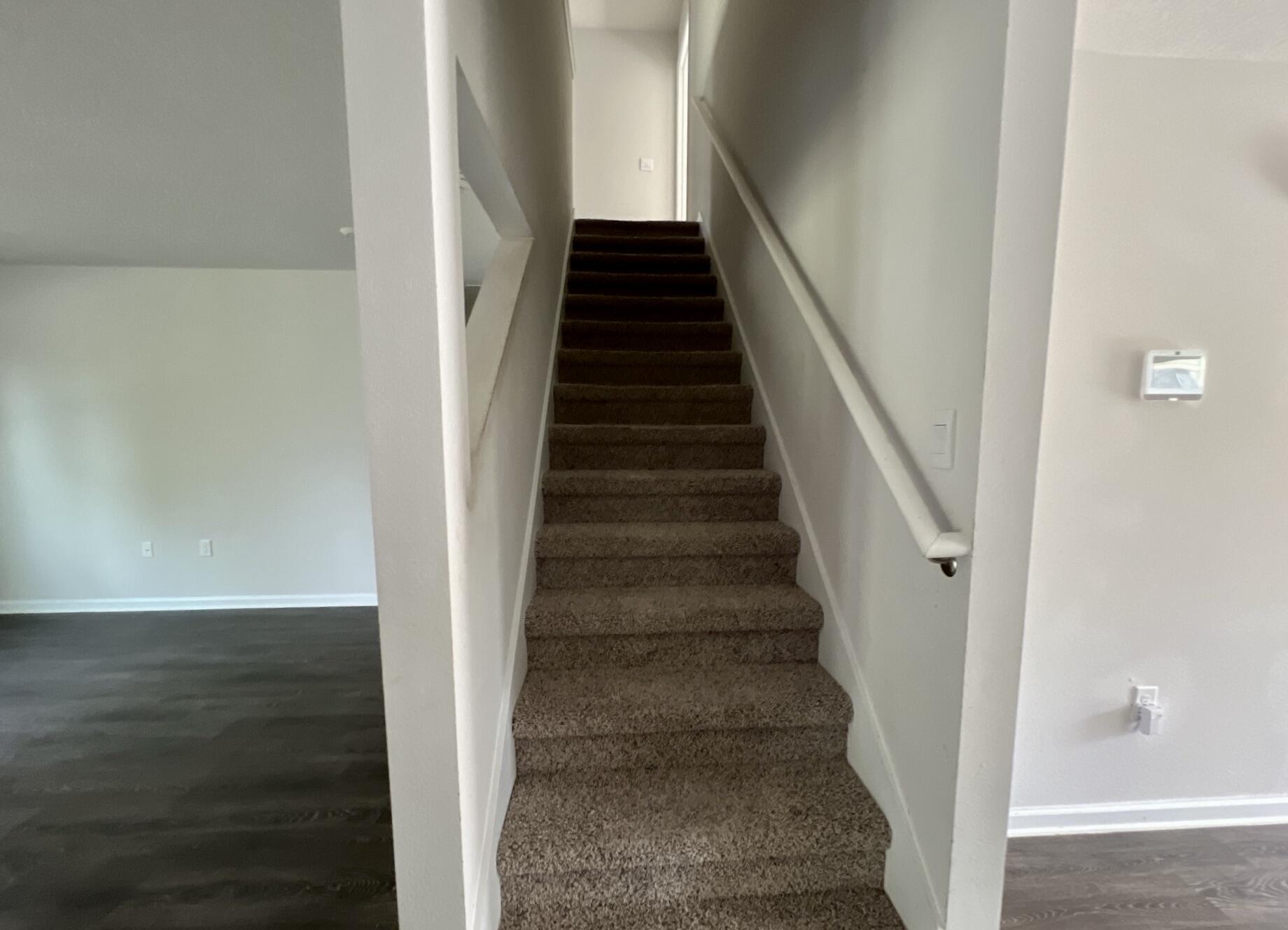 LAKERIDGE EST - Residential