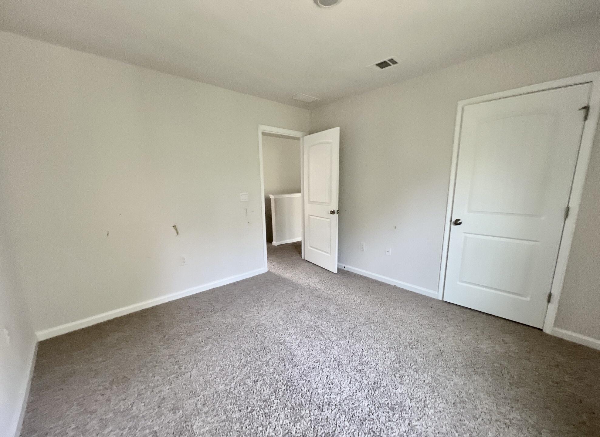 LAKERIDGE EST - Residential