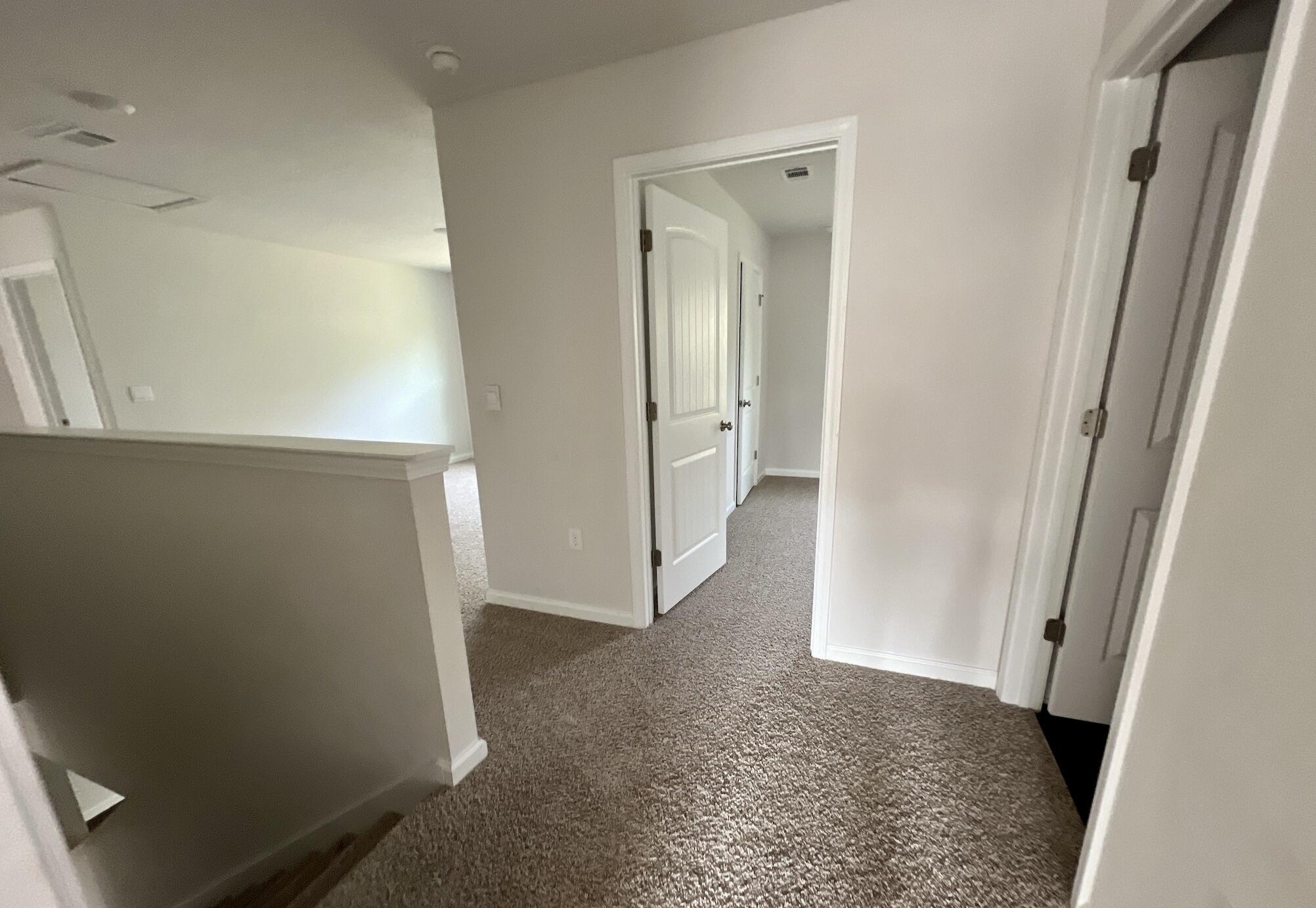 LAKERIDGE EST - Residential