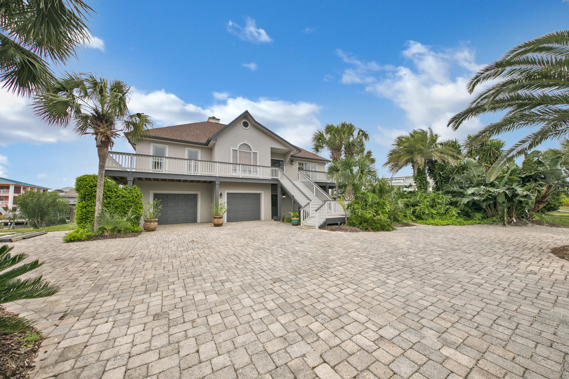 HOLIDAY ISLE - Residential