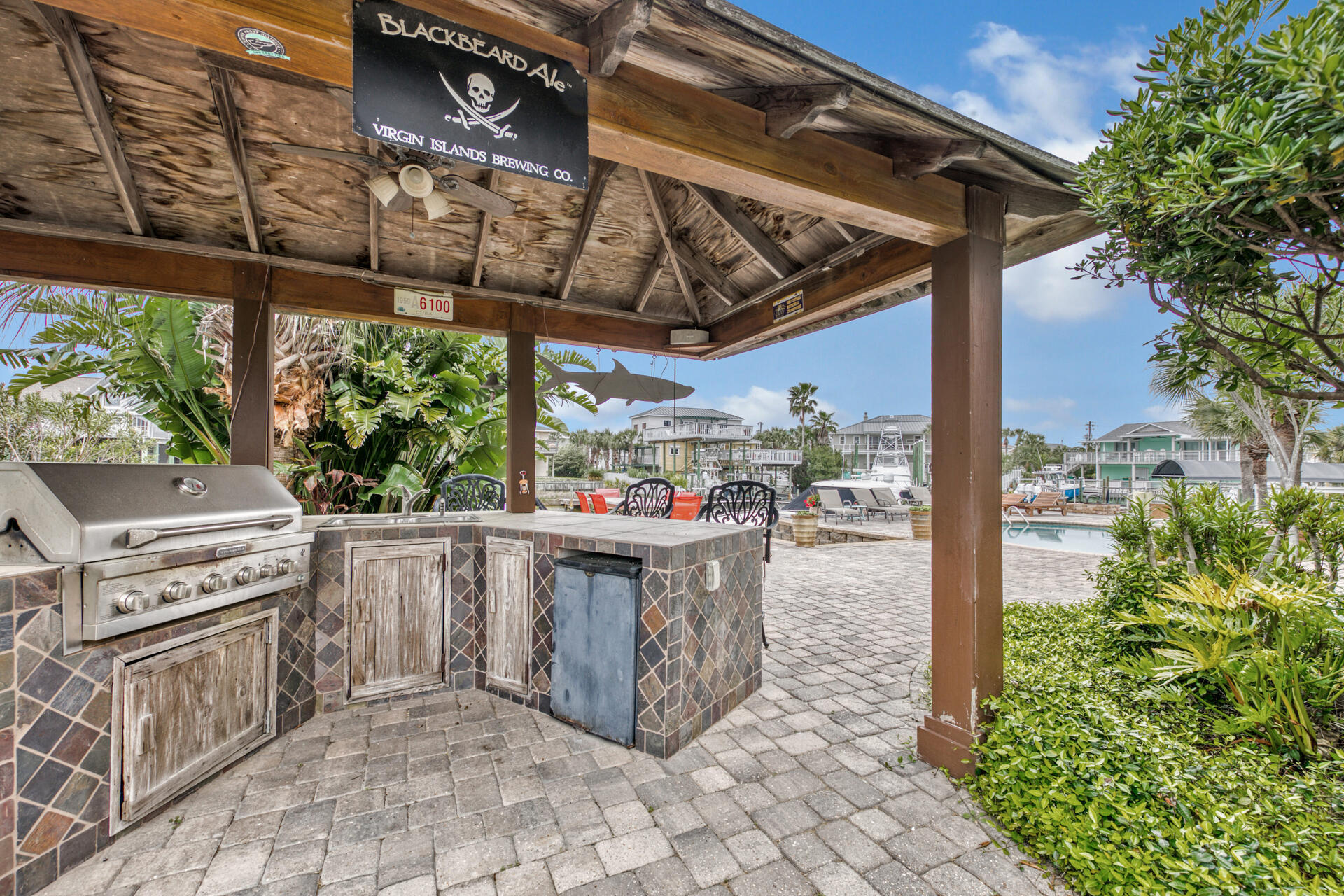 HOLIDAY ISLE - Residential