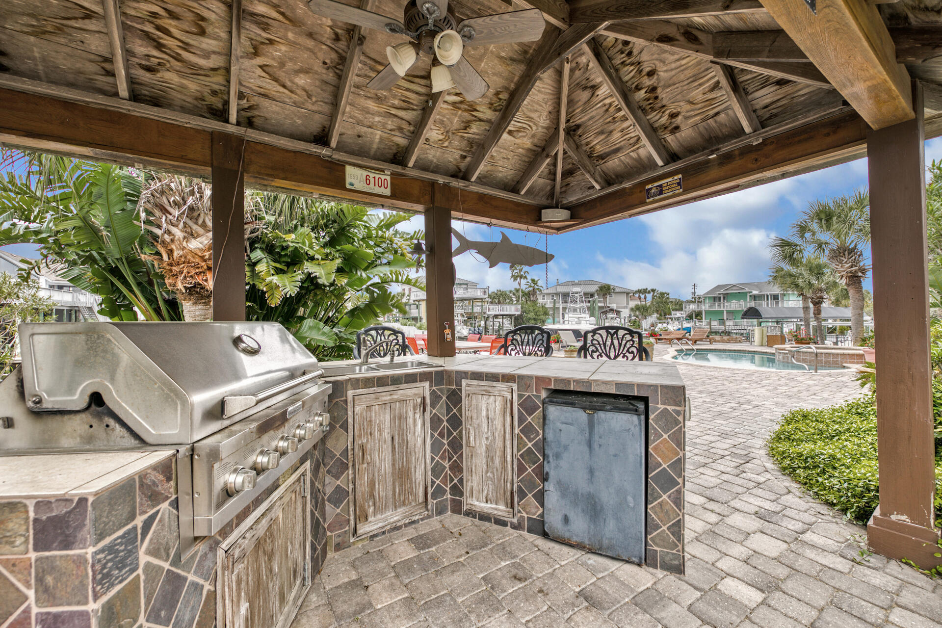HOLIDAY ISLE - Residential