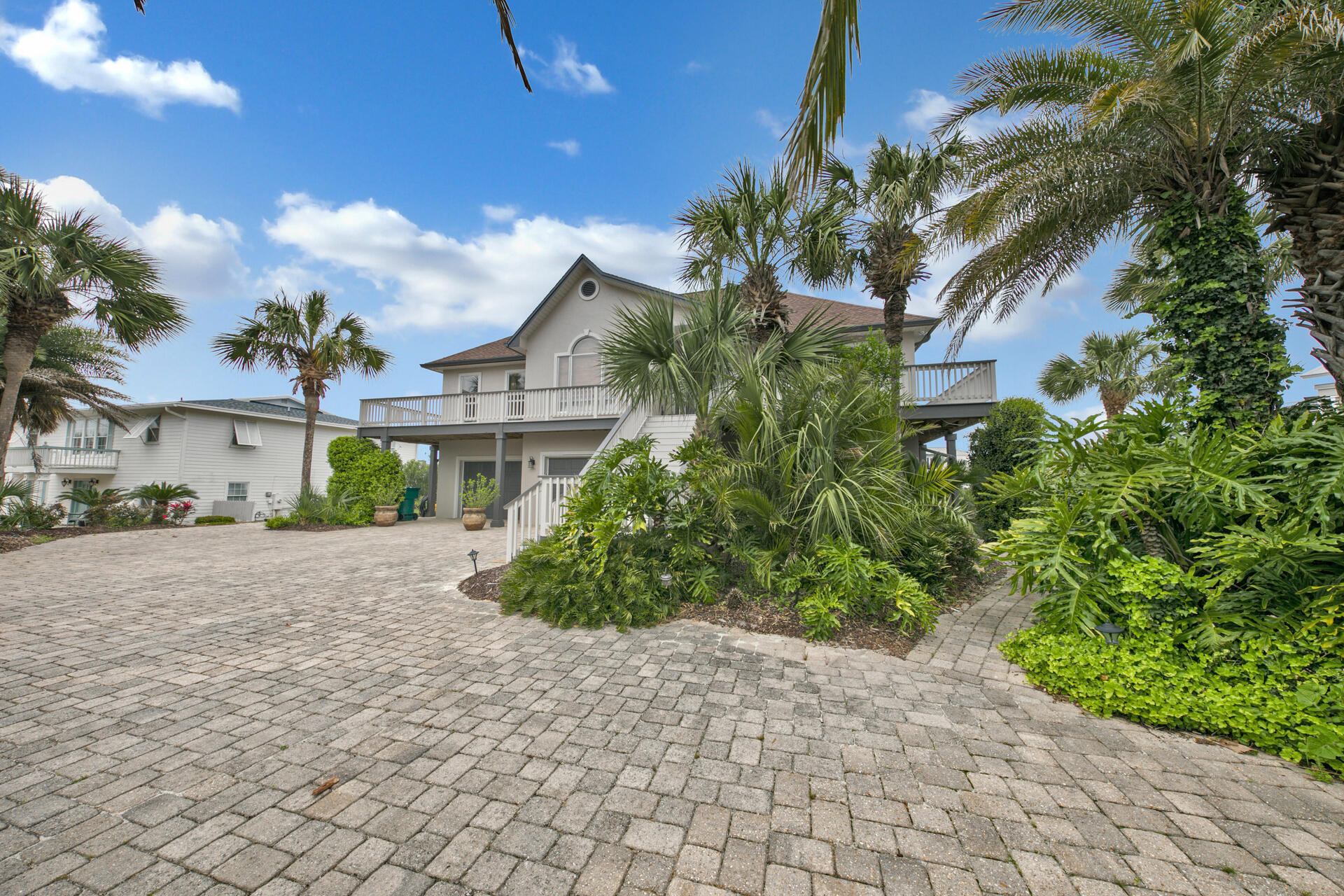 HOLIDAY ISLE - Residential