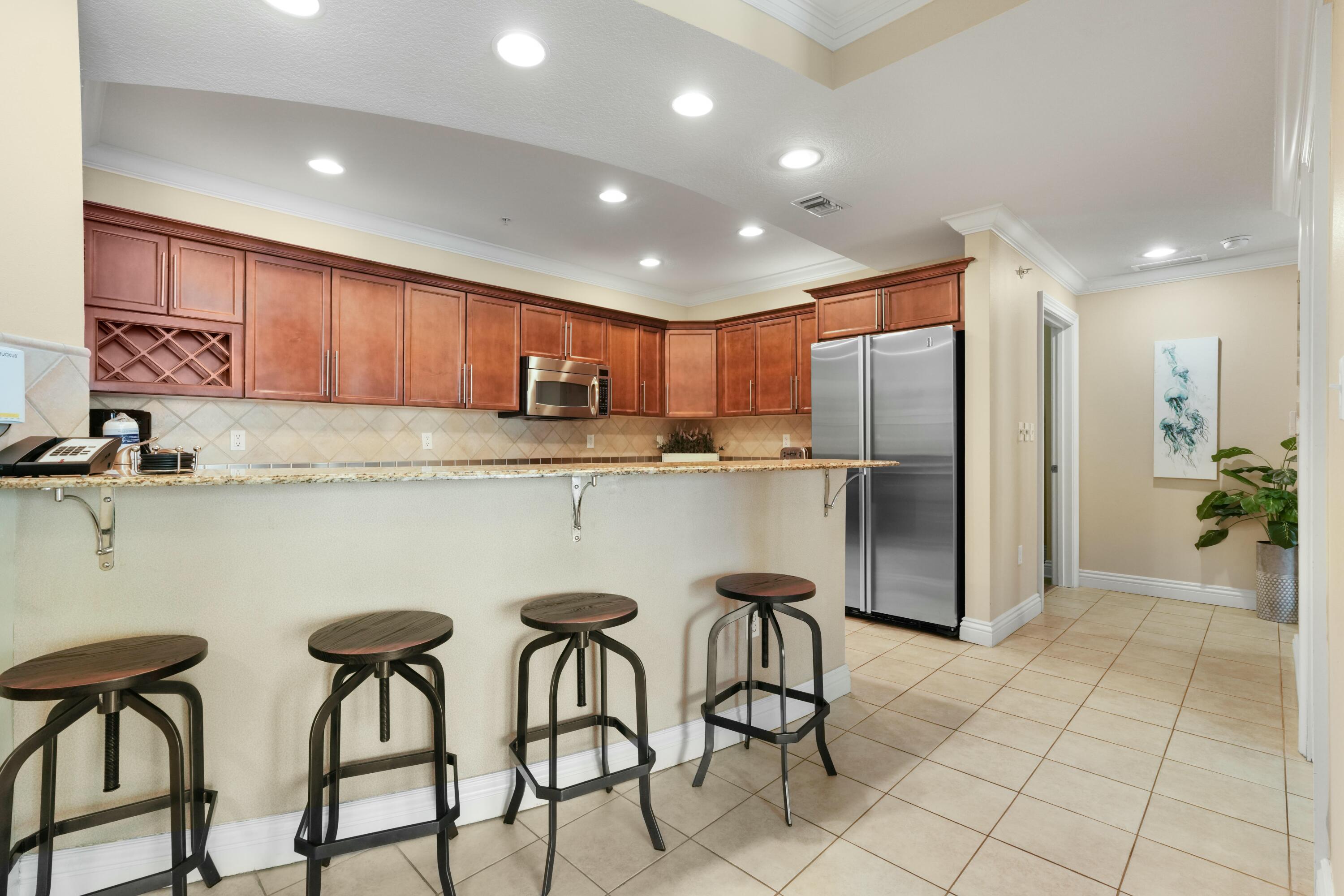 EMERALD GRANDE - Residential