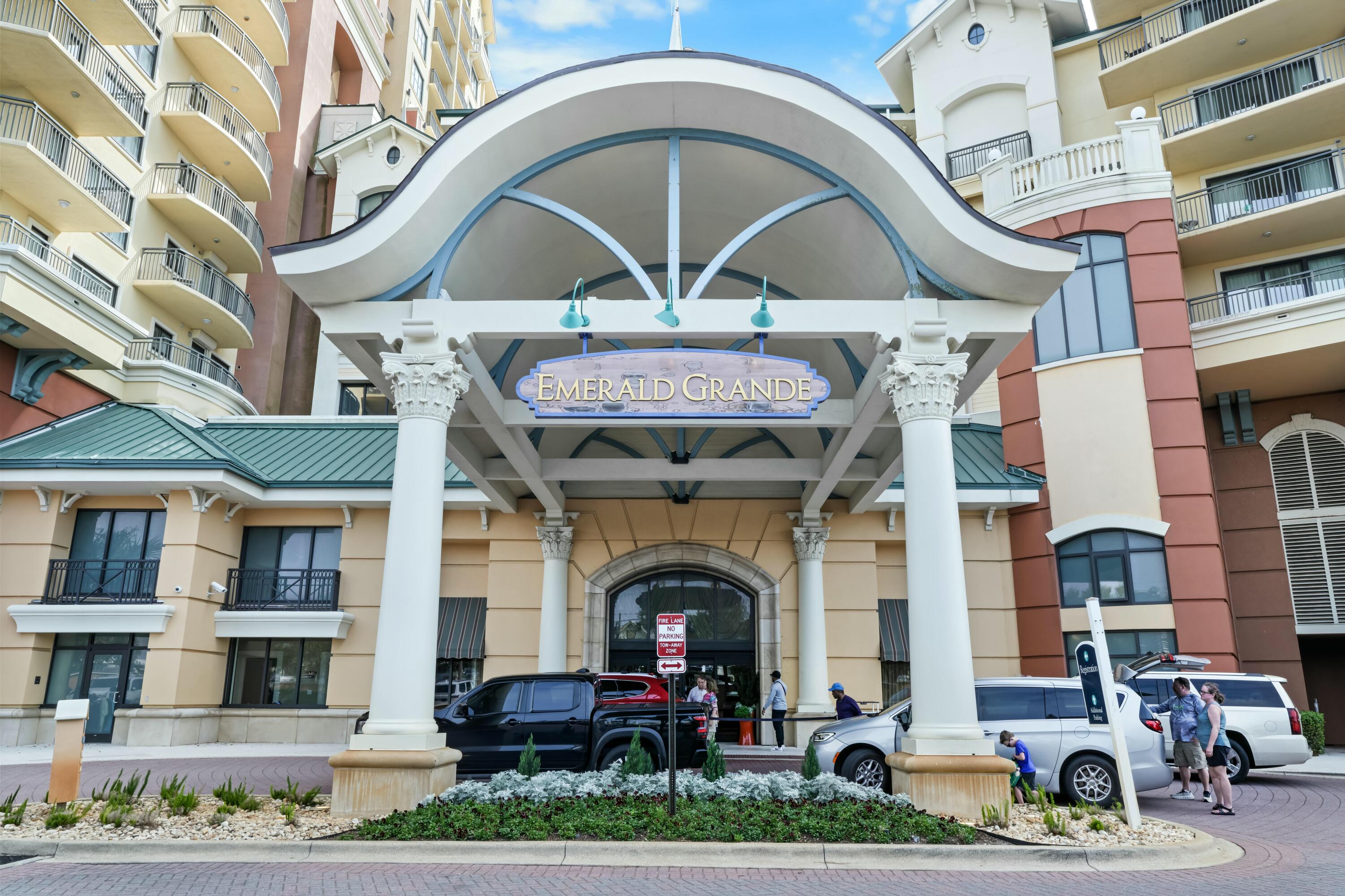 EMERALD GRANDE - Residential