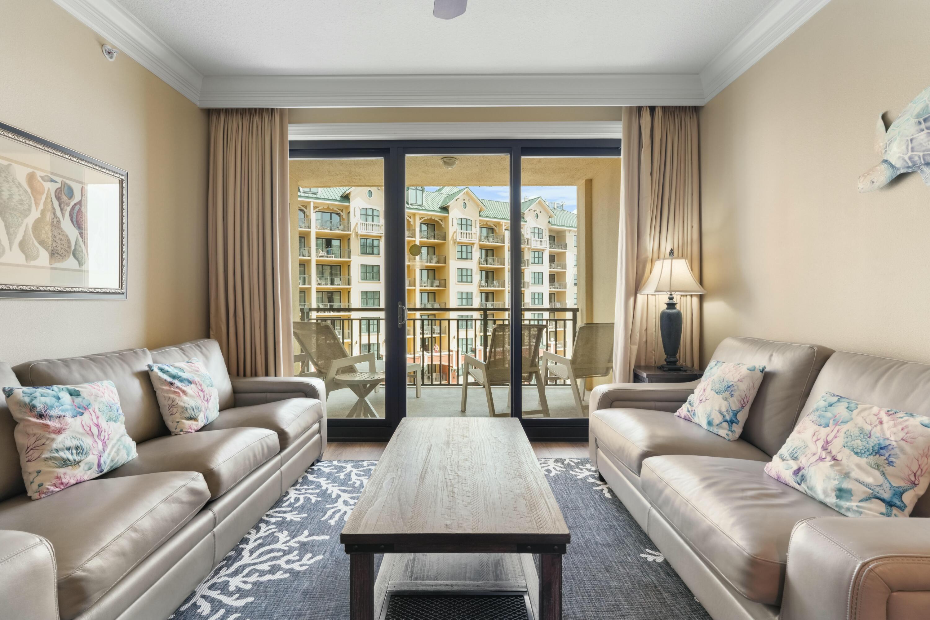 EMERALD GRANDE - Residential