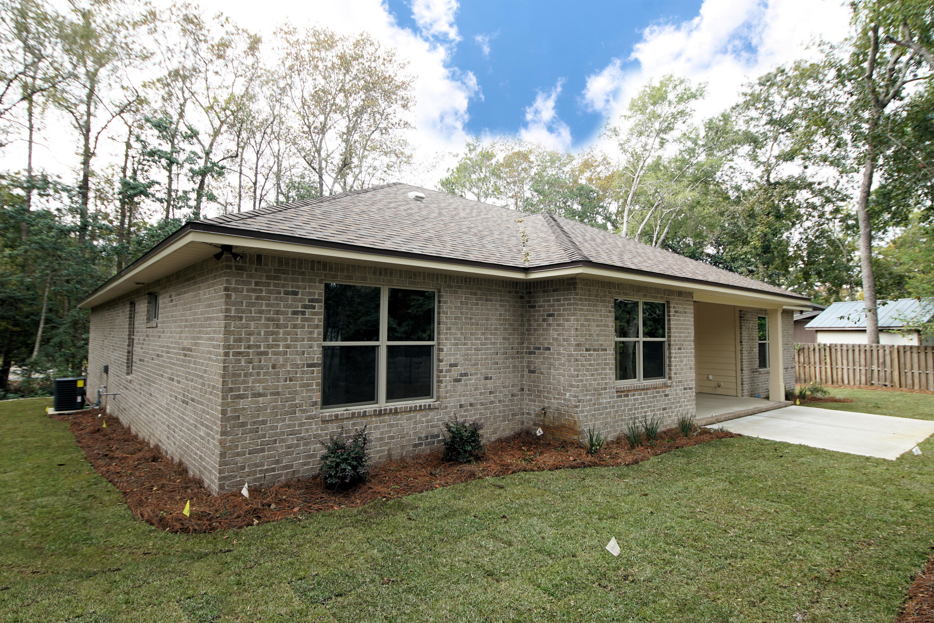 PARRISH M MM J PLAT - Residential