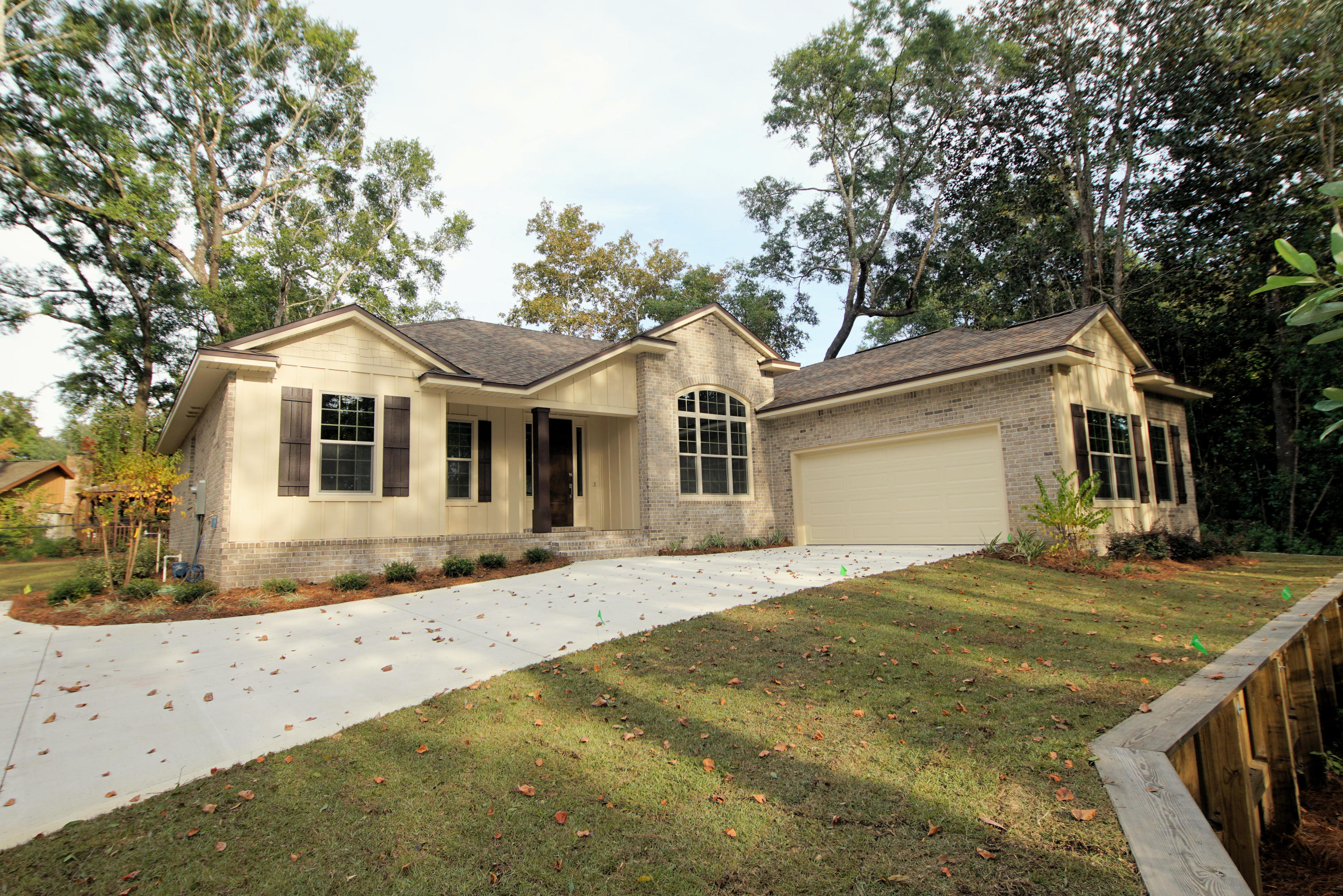 PARRISH M MM J PLAT - Residential