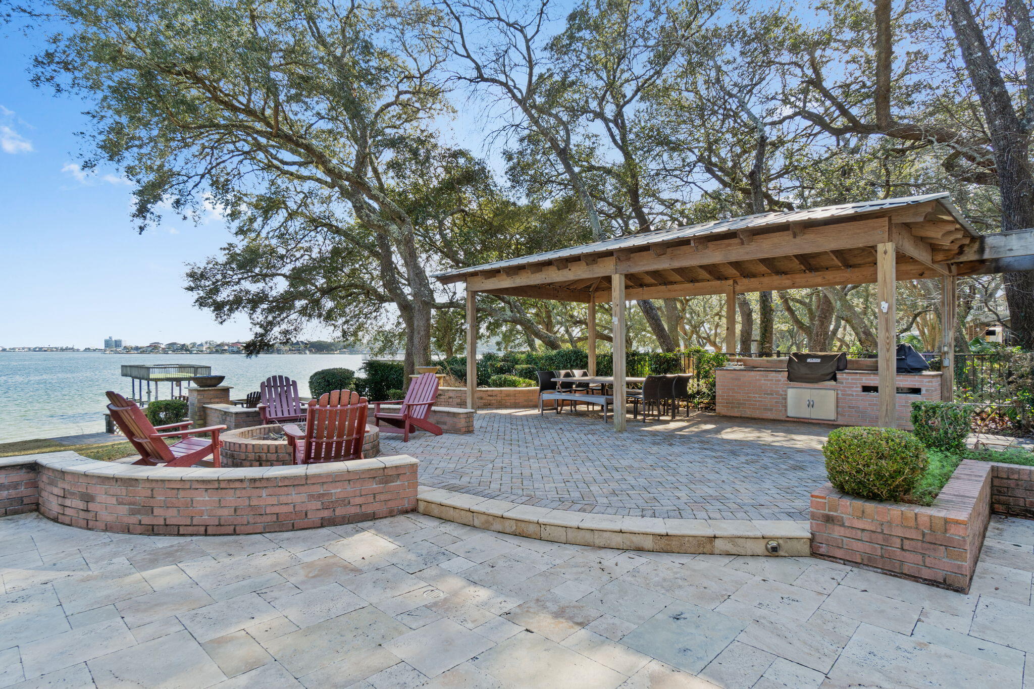 STALLWORTH POINTE - Residential