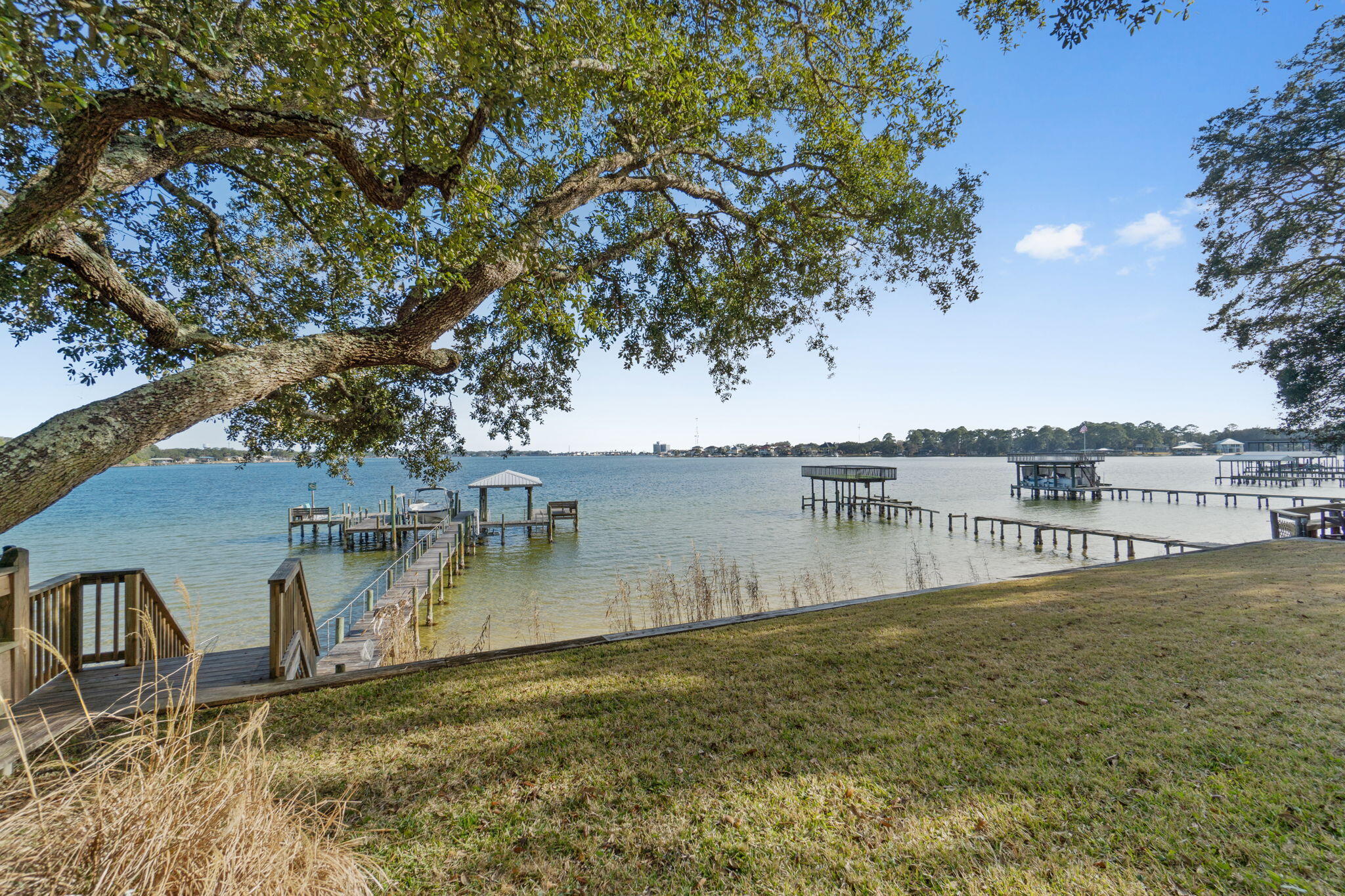 STALLWORTH POINTE - Residential