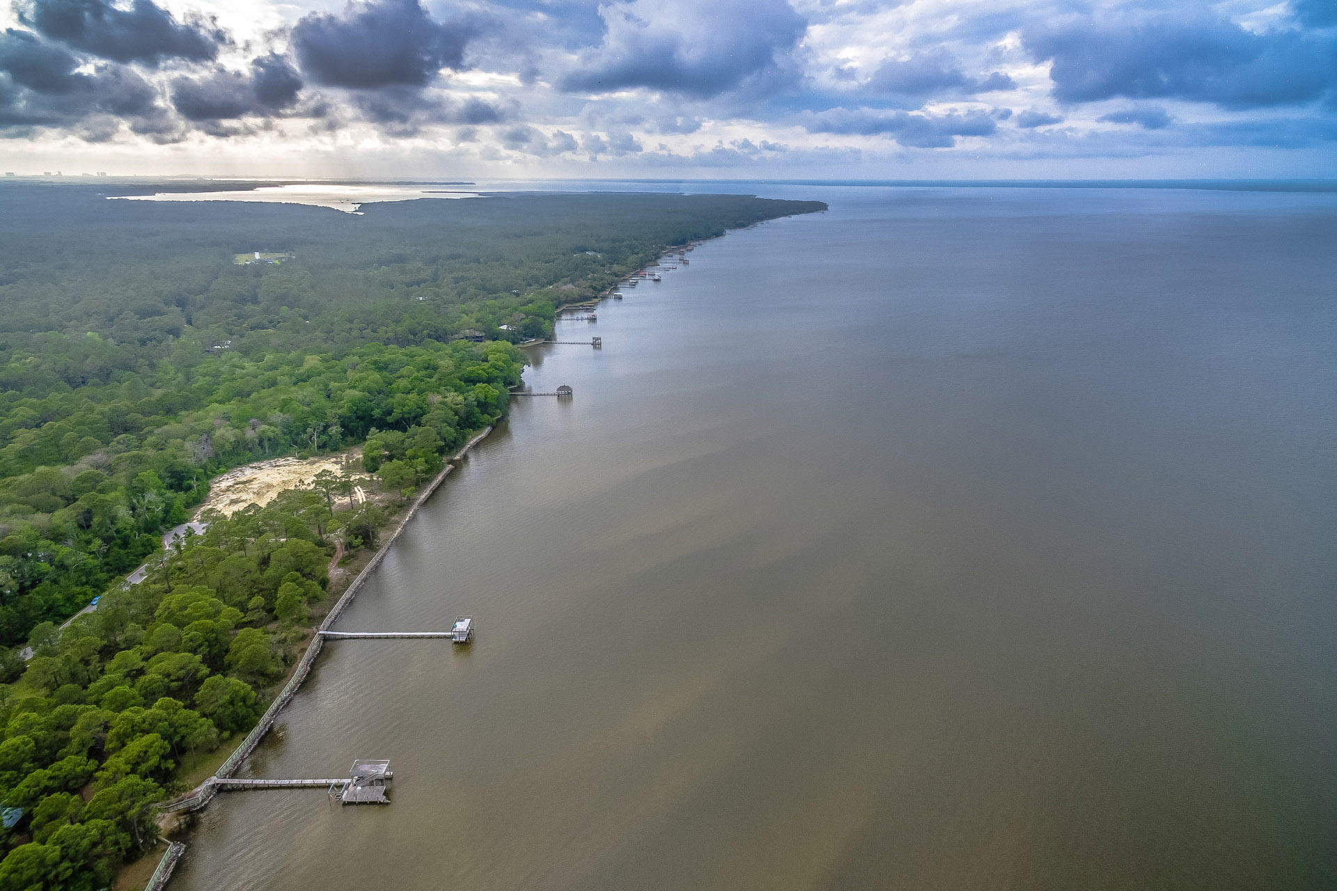 SECLUSION BAY - Land