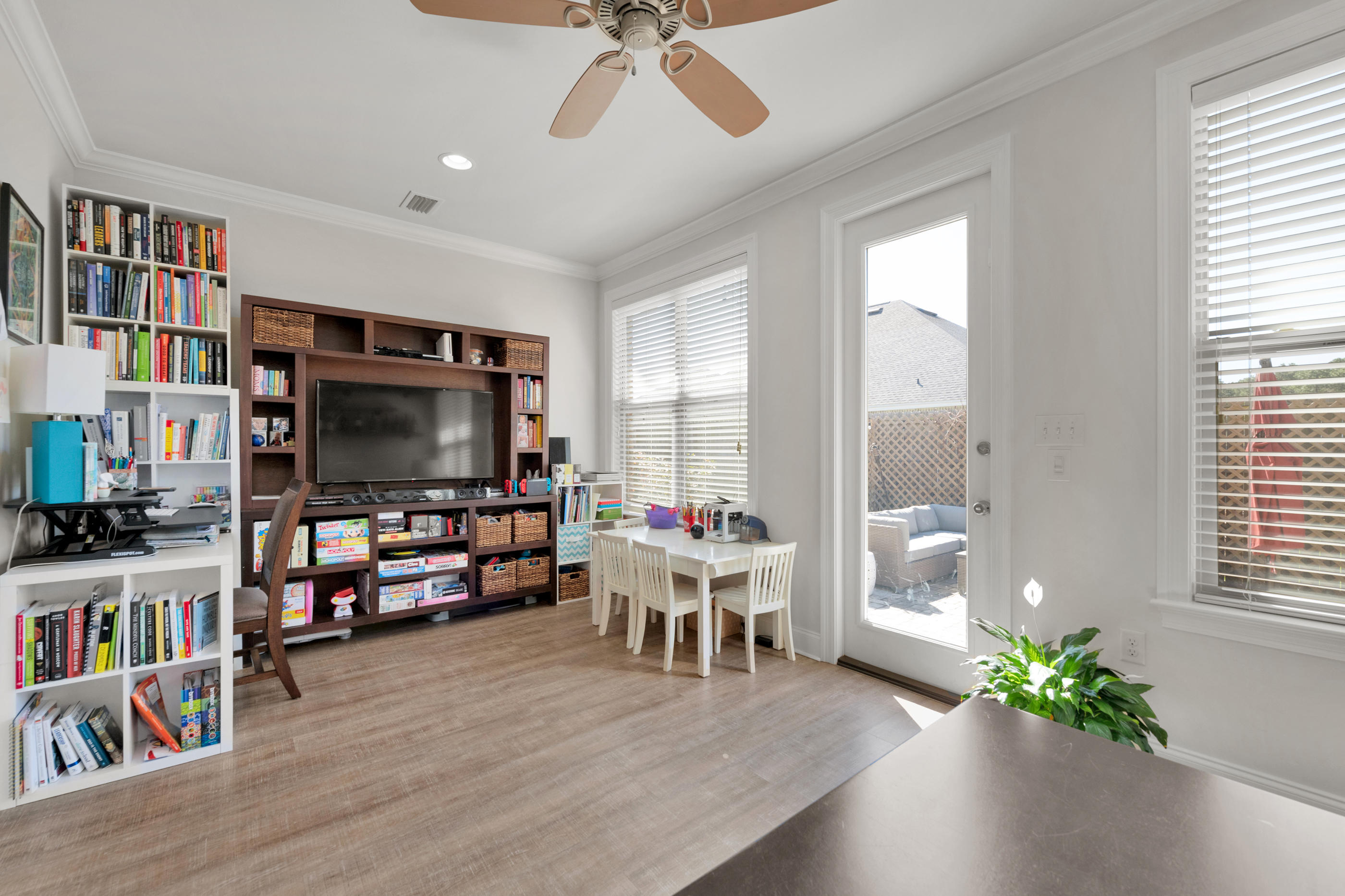 MAGNOLIA WOODS - Residential