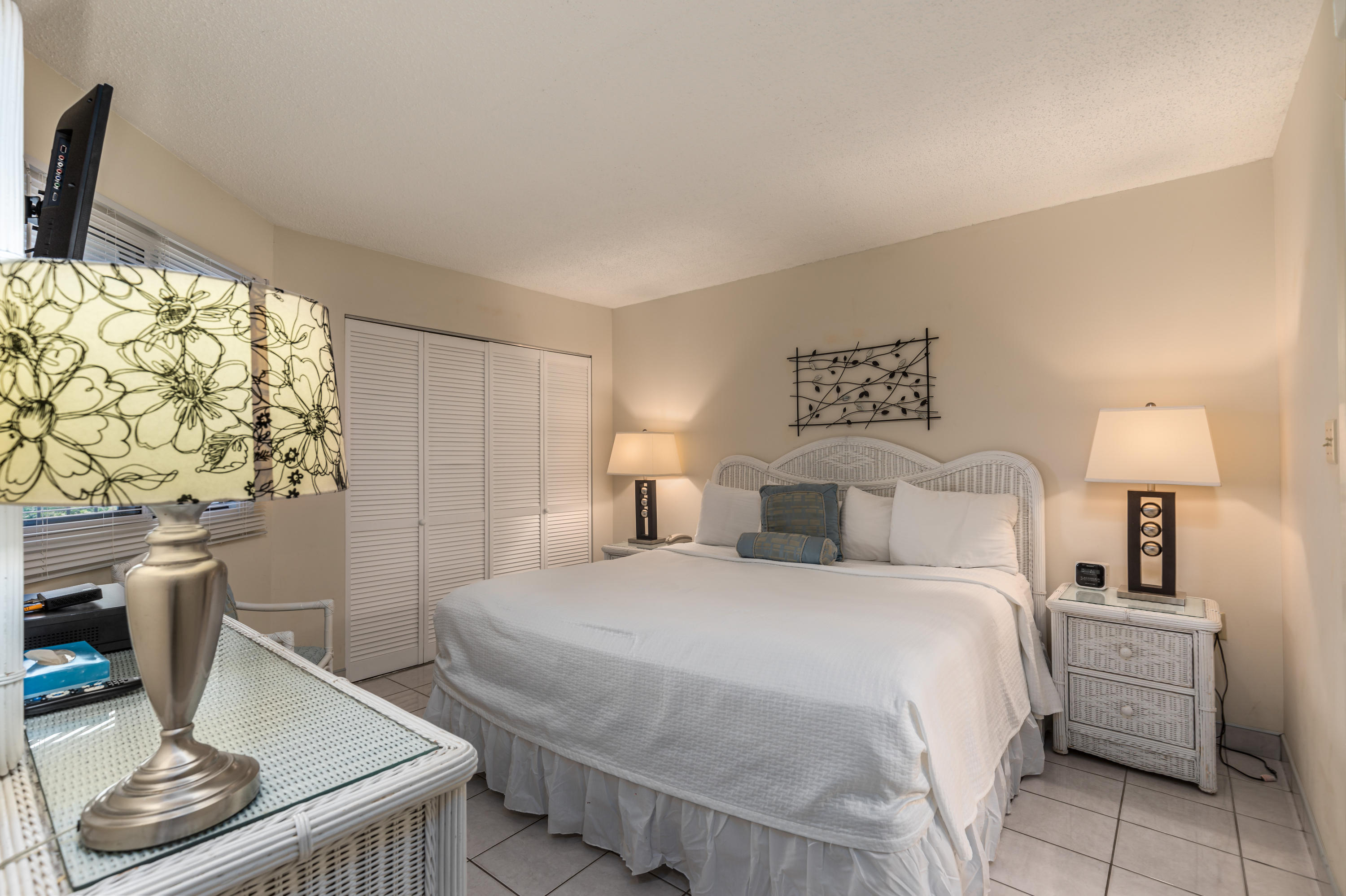 BREAKERS OF FWB PH 1 - Residential