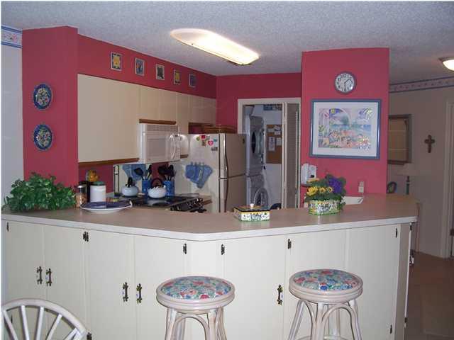 LAKESIDE CONDO AT BLUEWATER BAY - Residential Lease