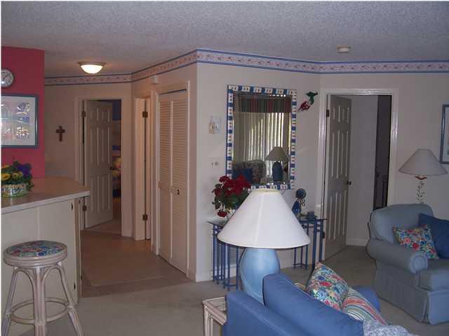 LAKESIDE CONDO AT BLUEWATER BAY - Residential Lease