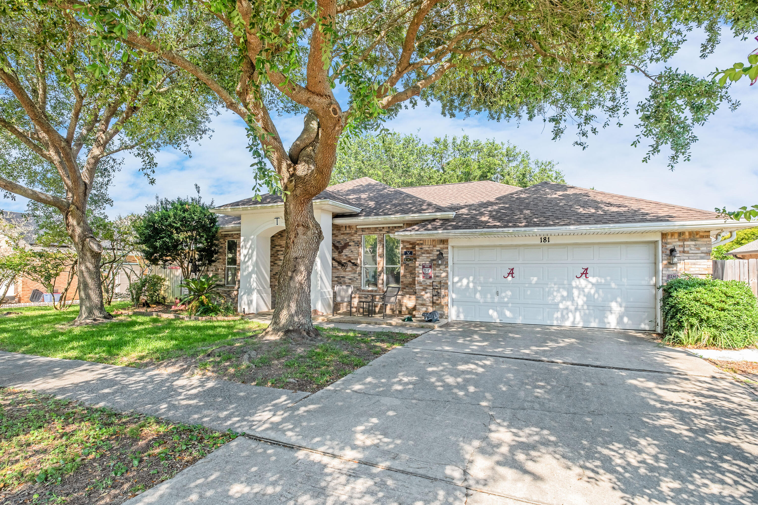 EMERALD BREEZE ESTATES - Residential