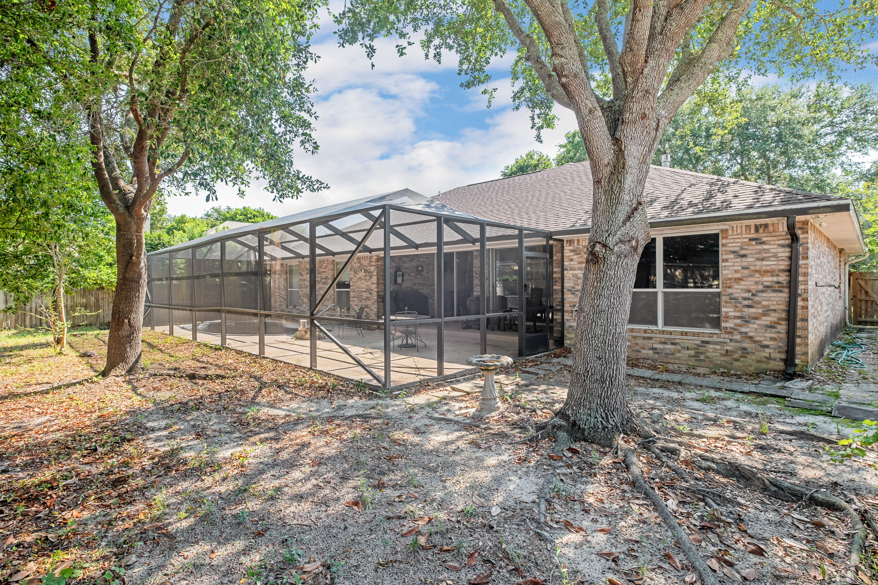 EMERALD BREEZE ESTATES - Residential