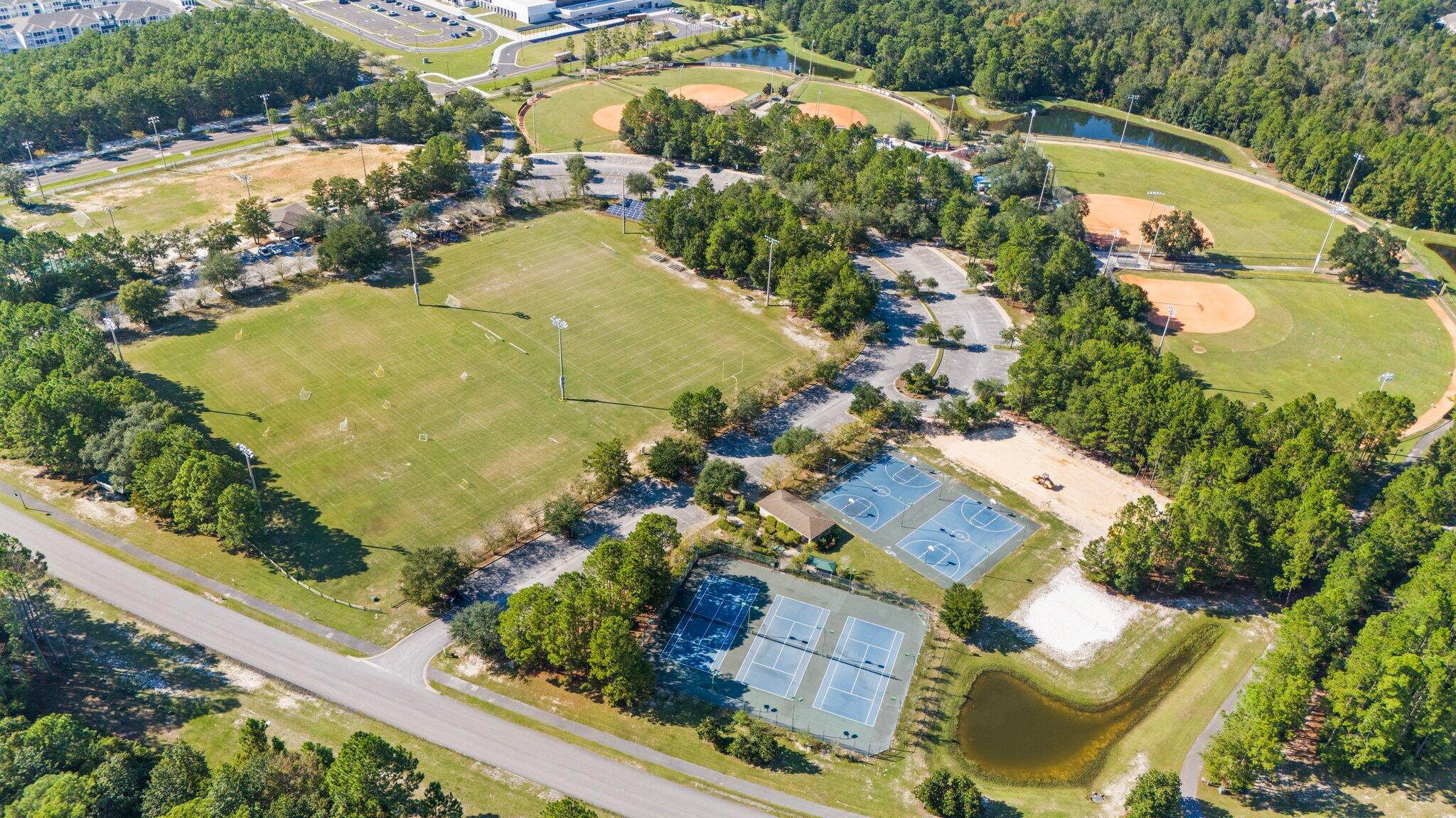 HAMMOCK BAY - Land