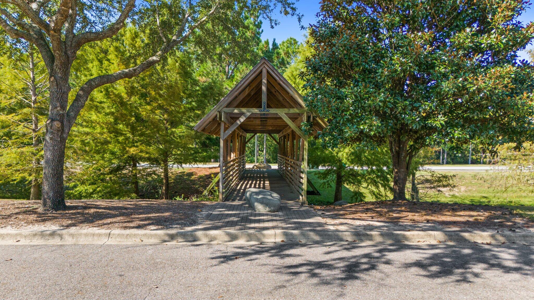 HAMMOCK BAY - Land
