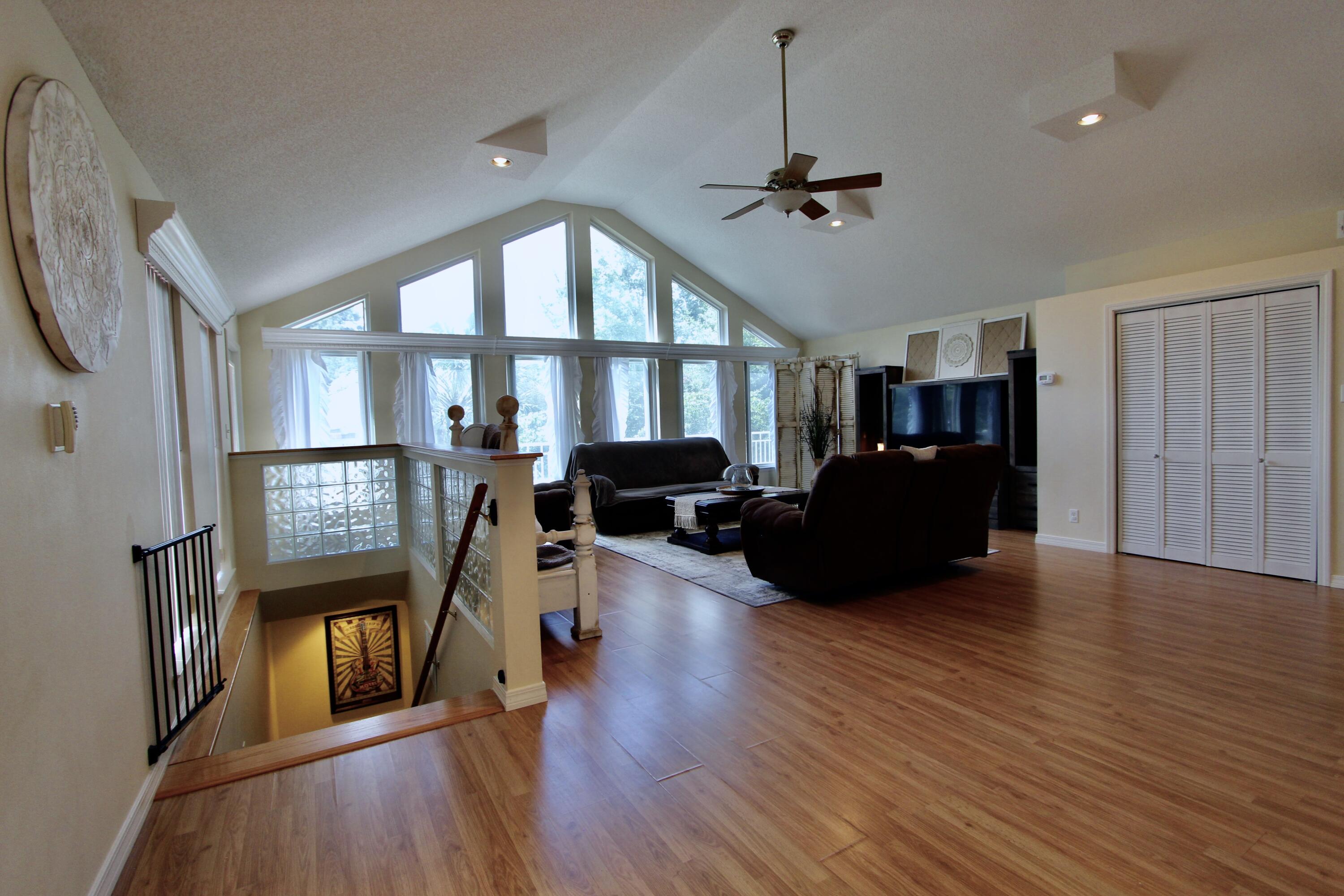 PAGE PLACE 3 PH 1 - Residential