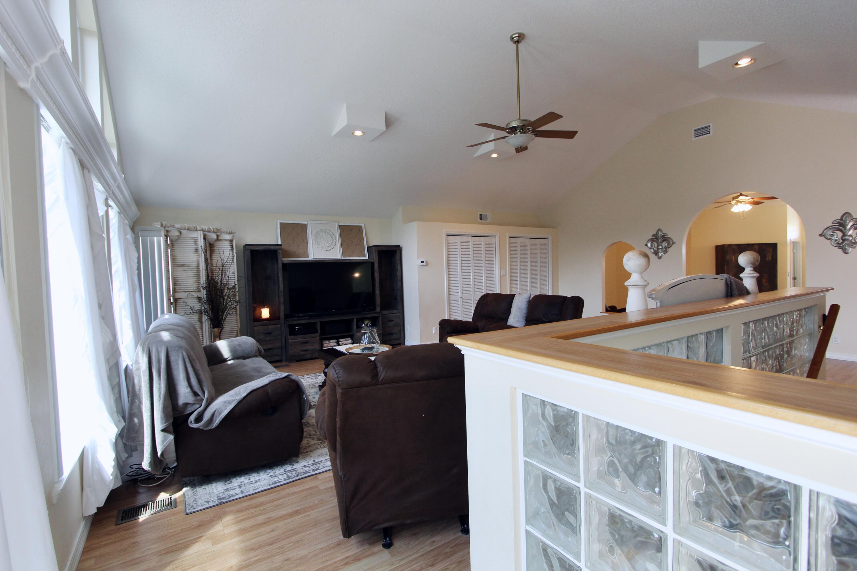 PAGE PLACE 3 PH 1 - Residential