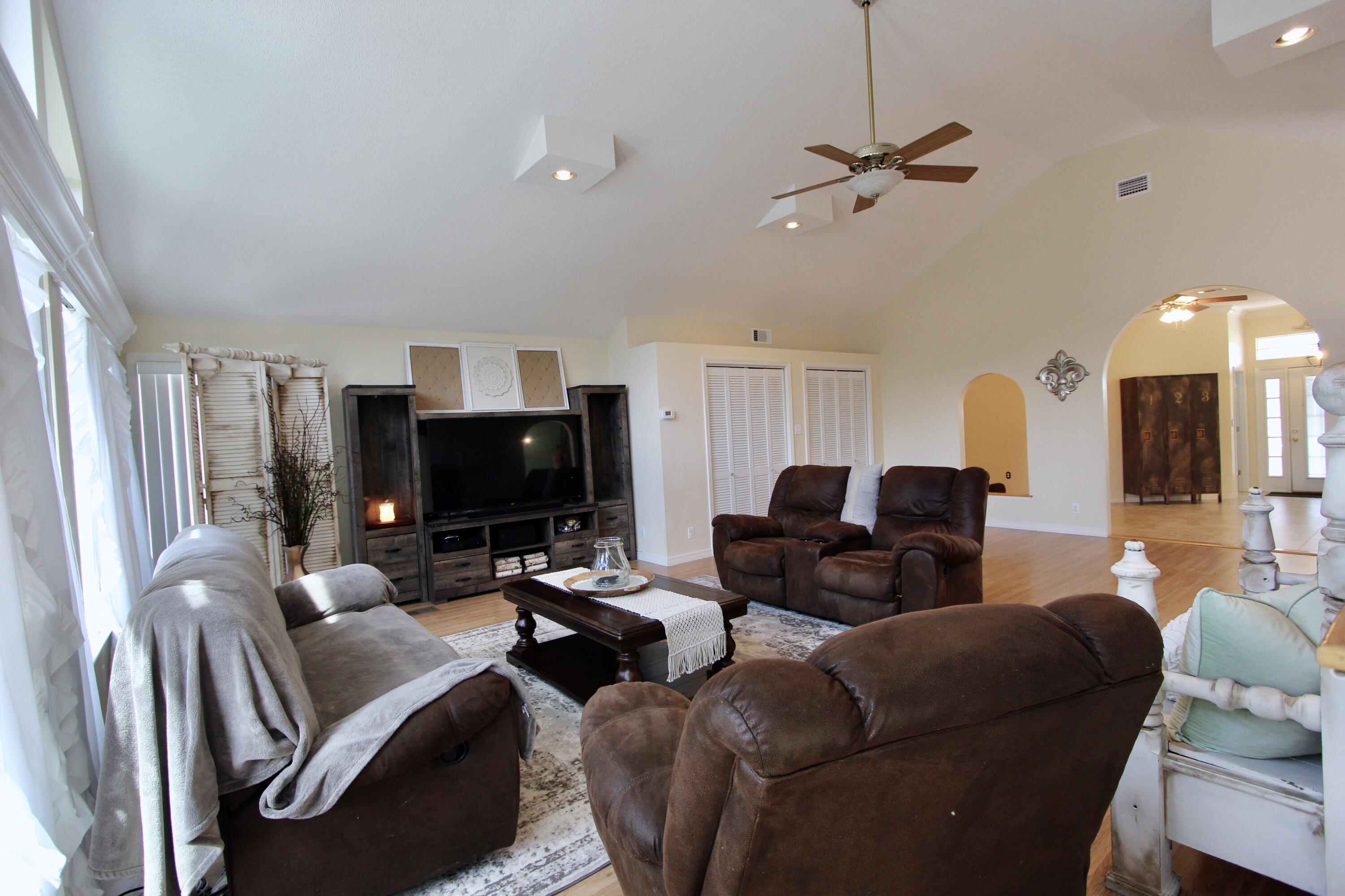 PAGE PLACE 3 PH 1 - Residential