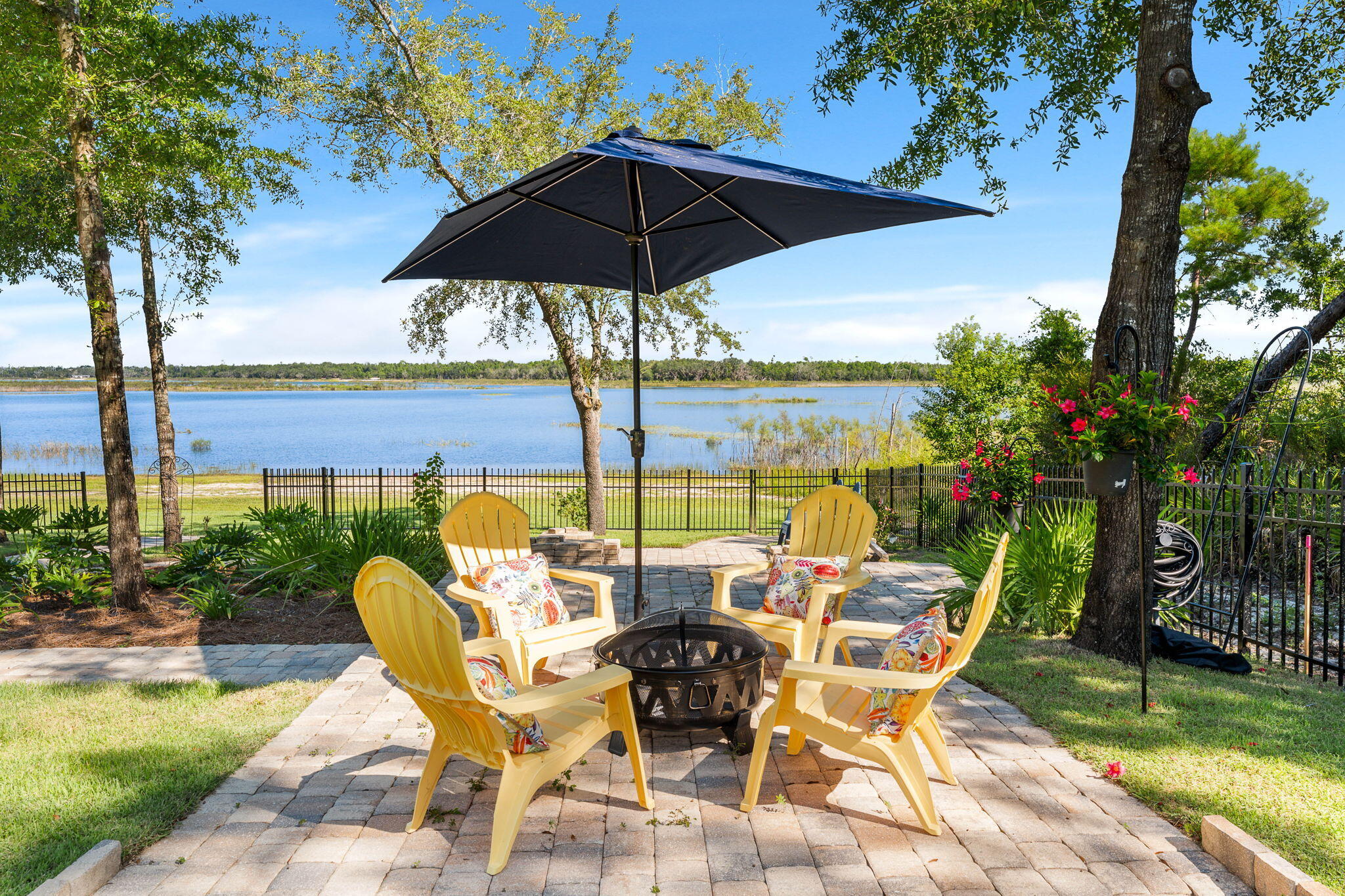 Lake Merial - Residential