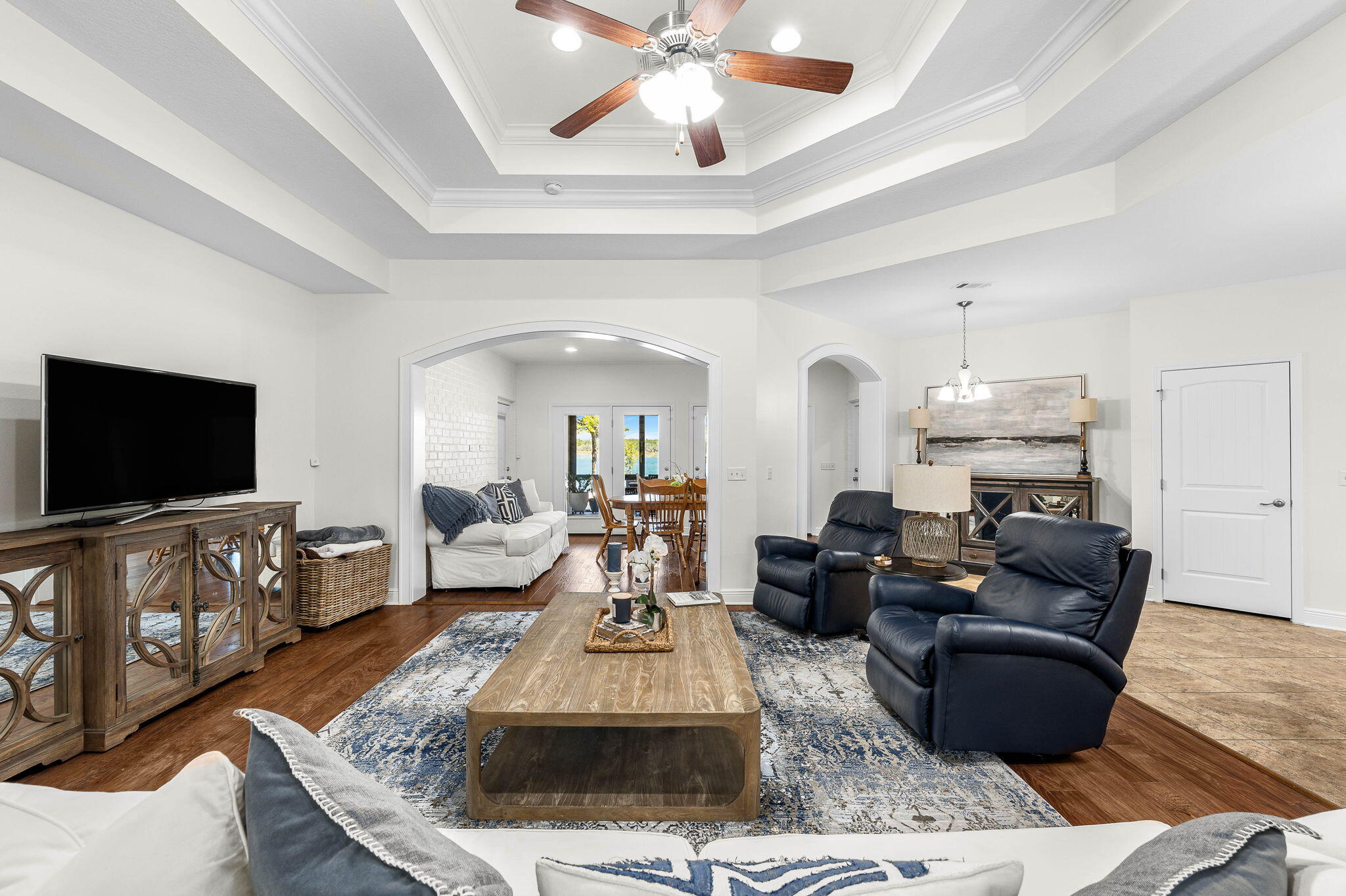 Lake Merial - Residential