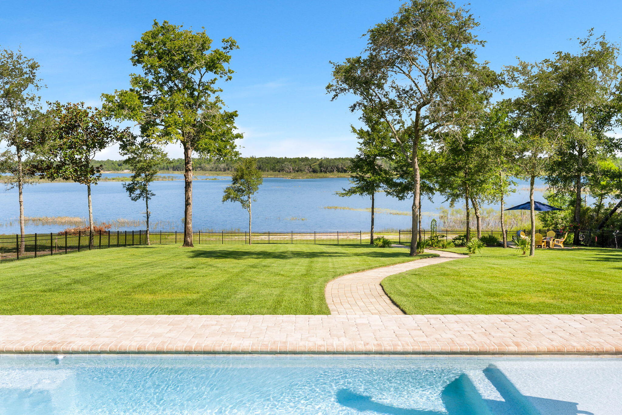 Lake Merial - Residential