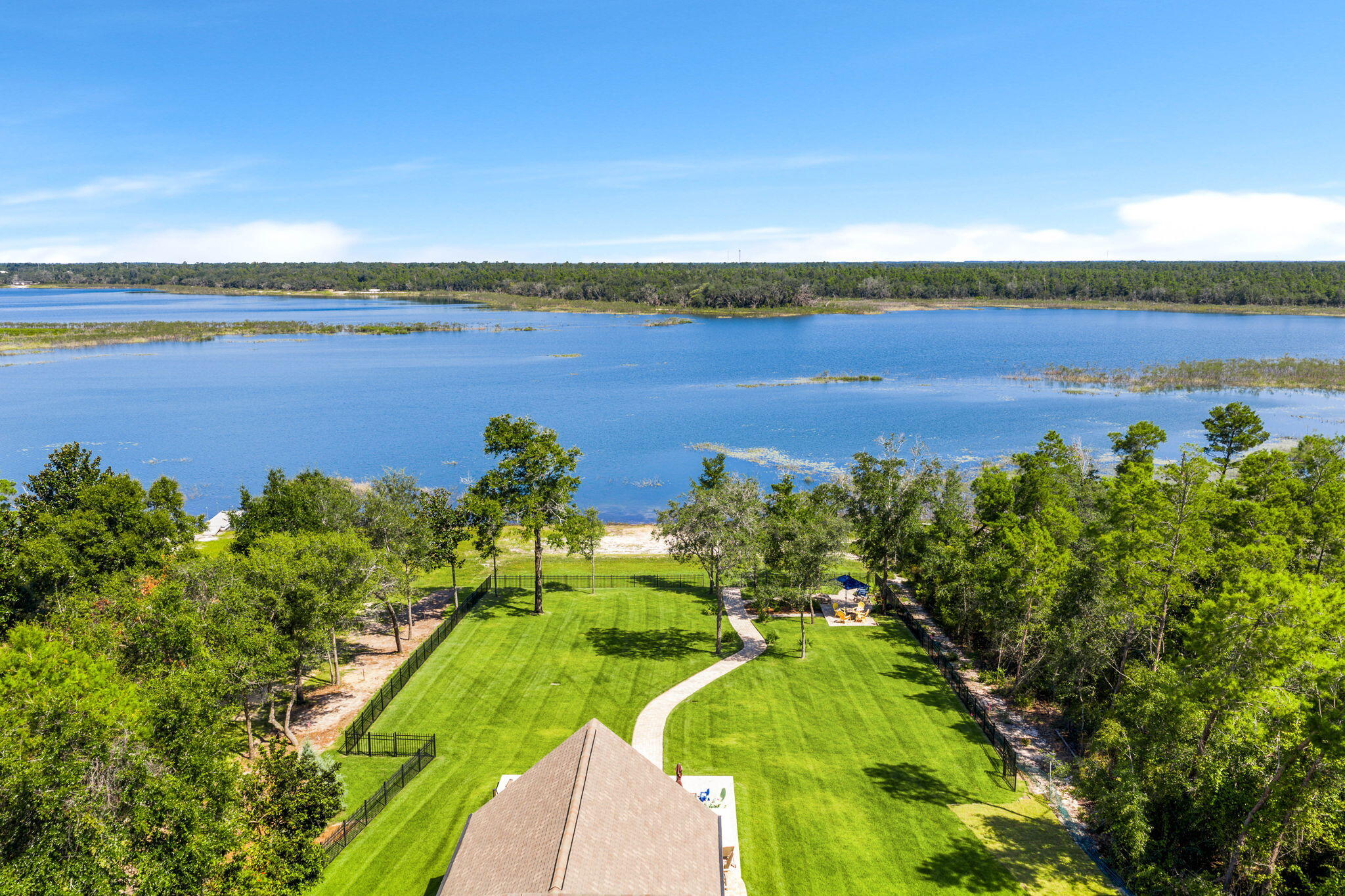 Lake Merial - Residential