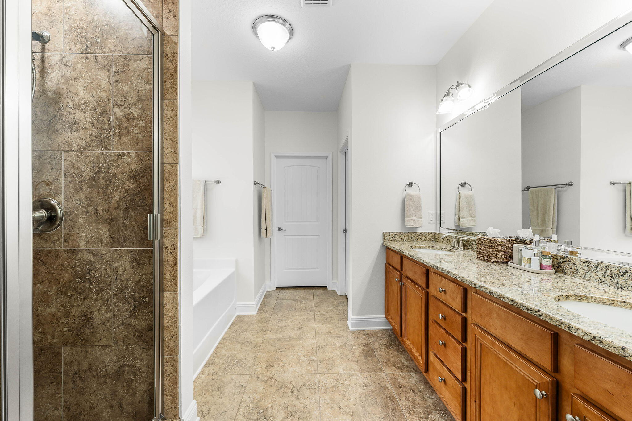 Lake Merial - Residential