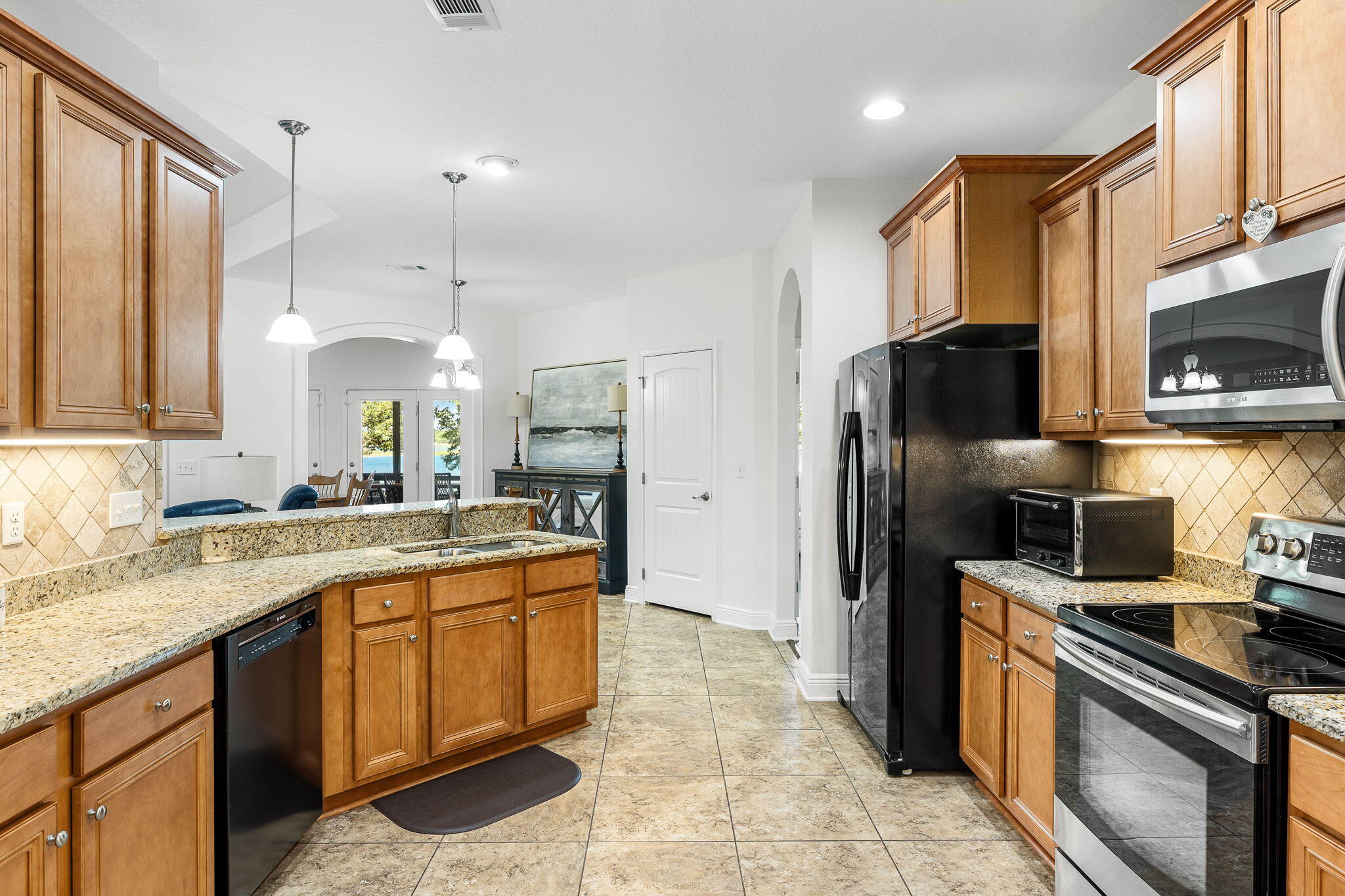 Lake Merial - Residential