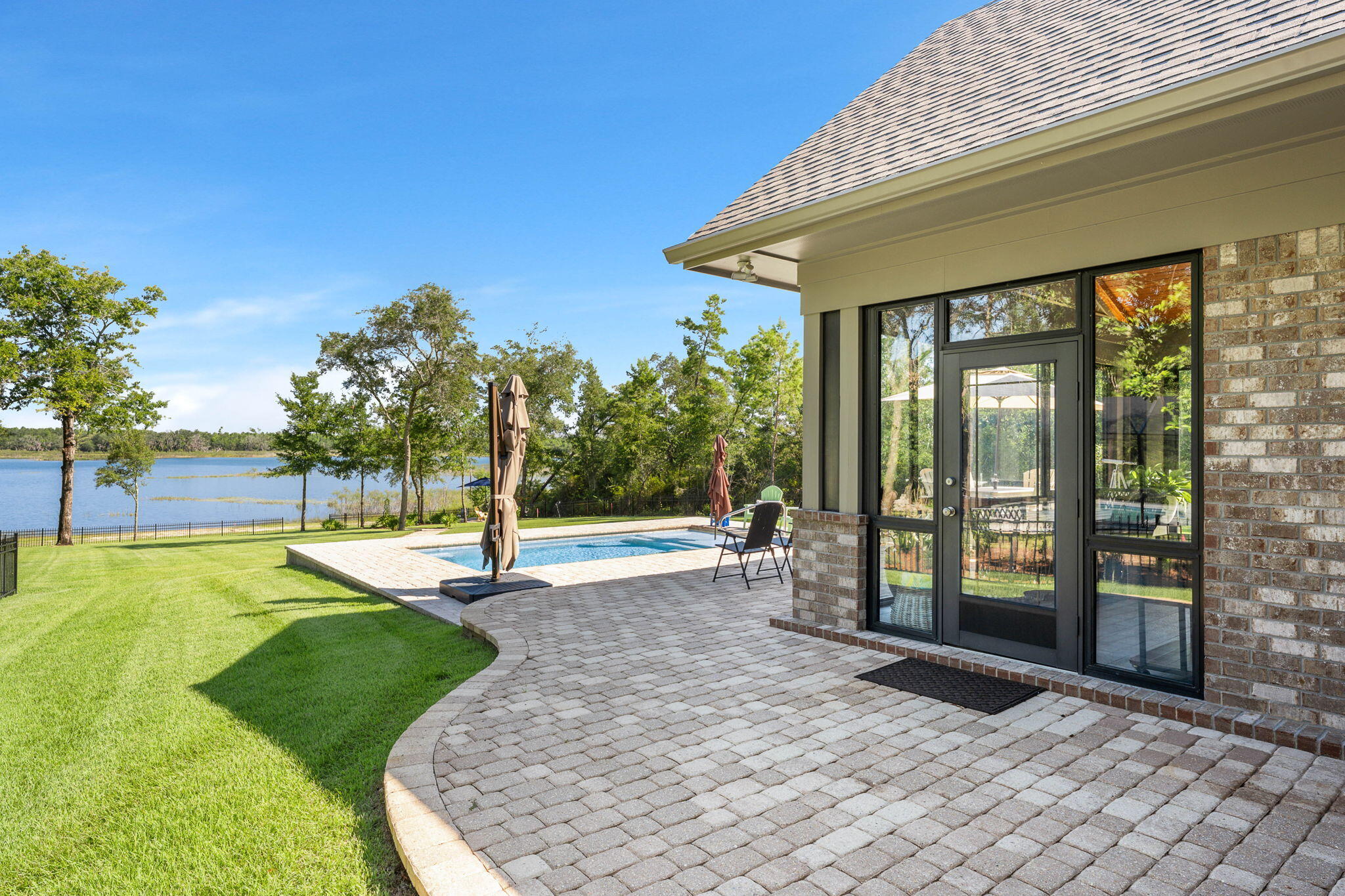 Lake Merial - Residential