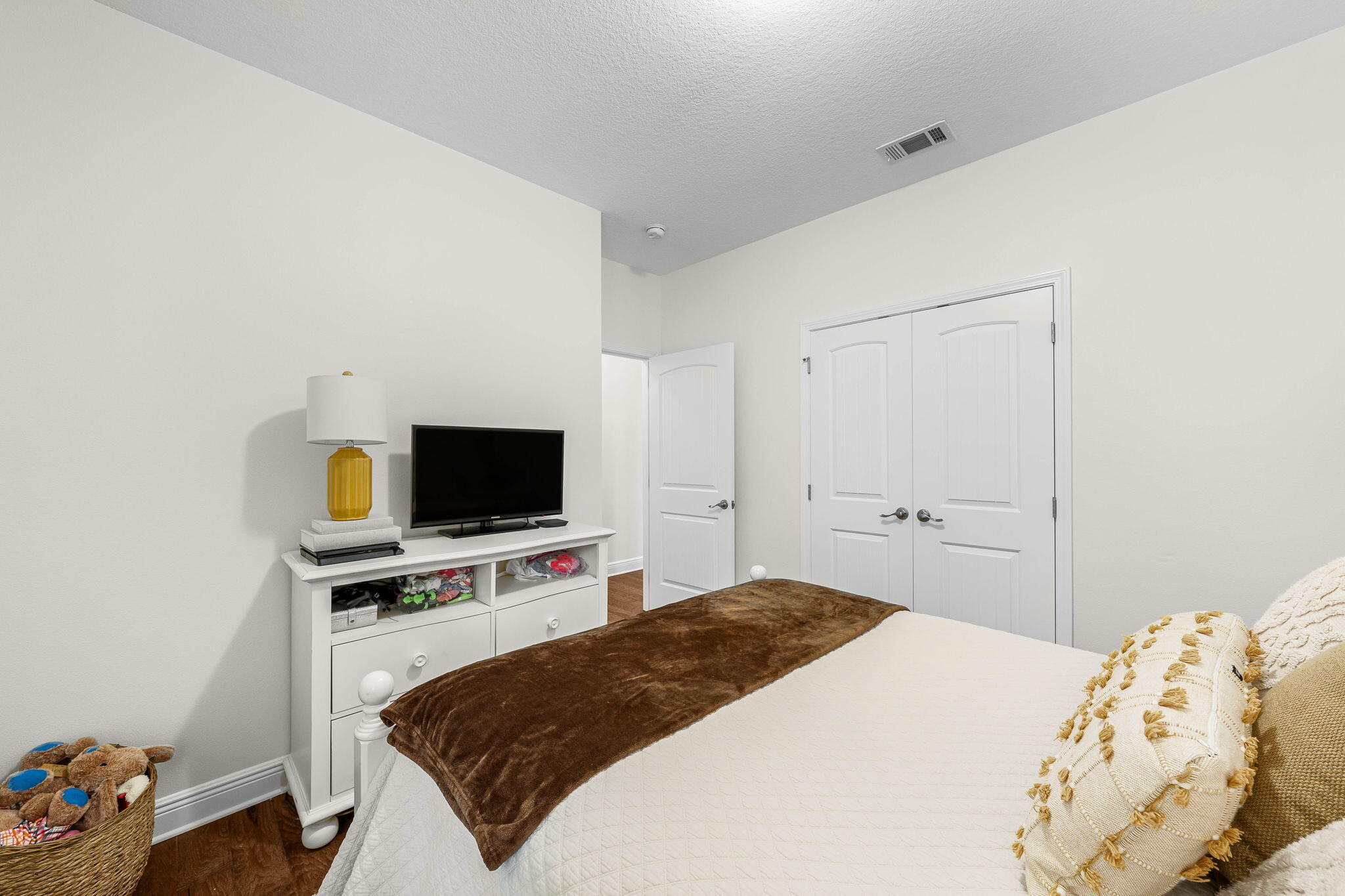 Lake Merial - Residential