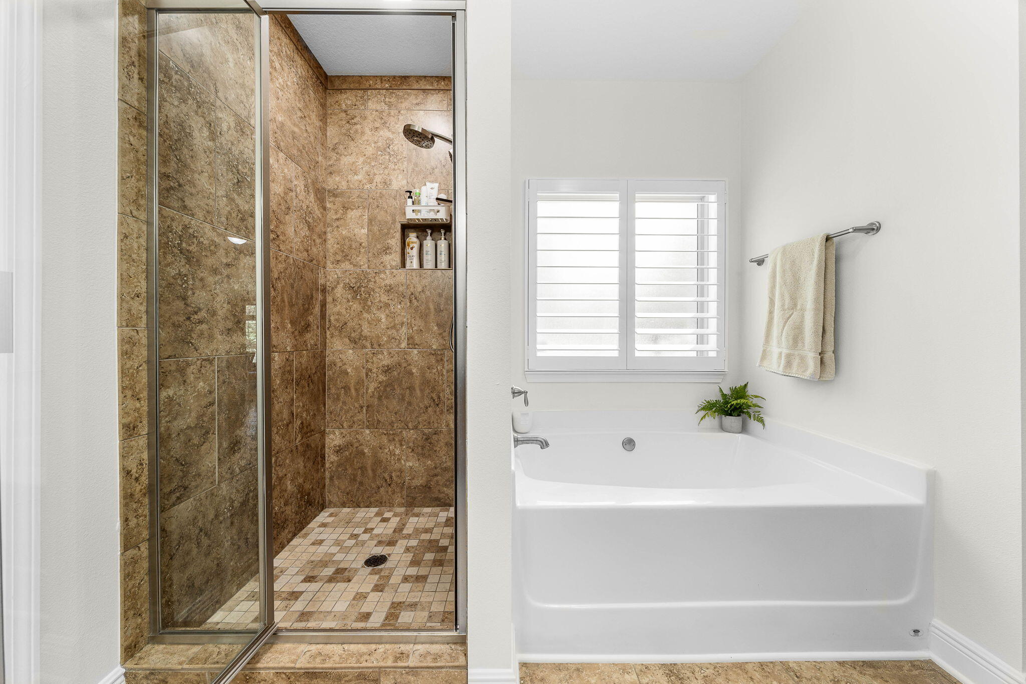 Lake Merial - Residential