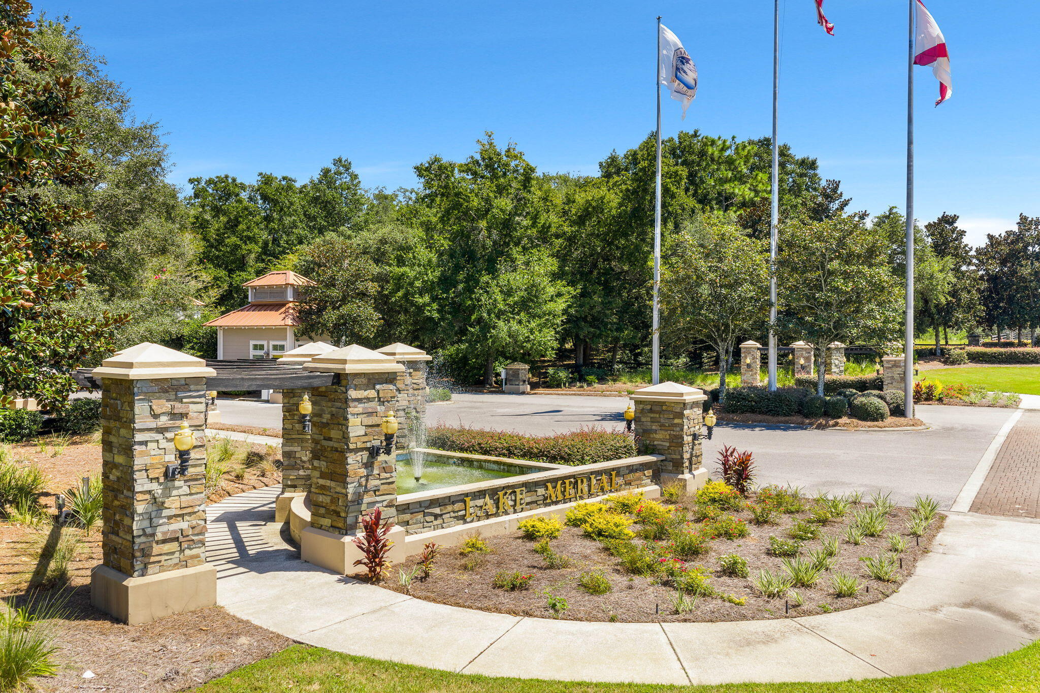 Lake Merial - Residential