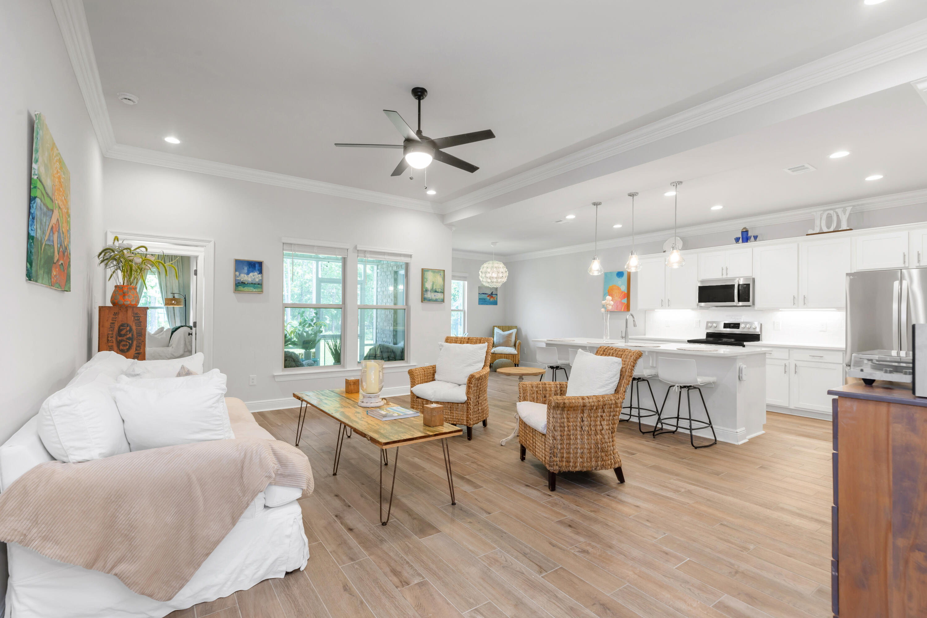 HAMMOCK BAY - Residential