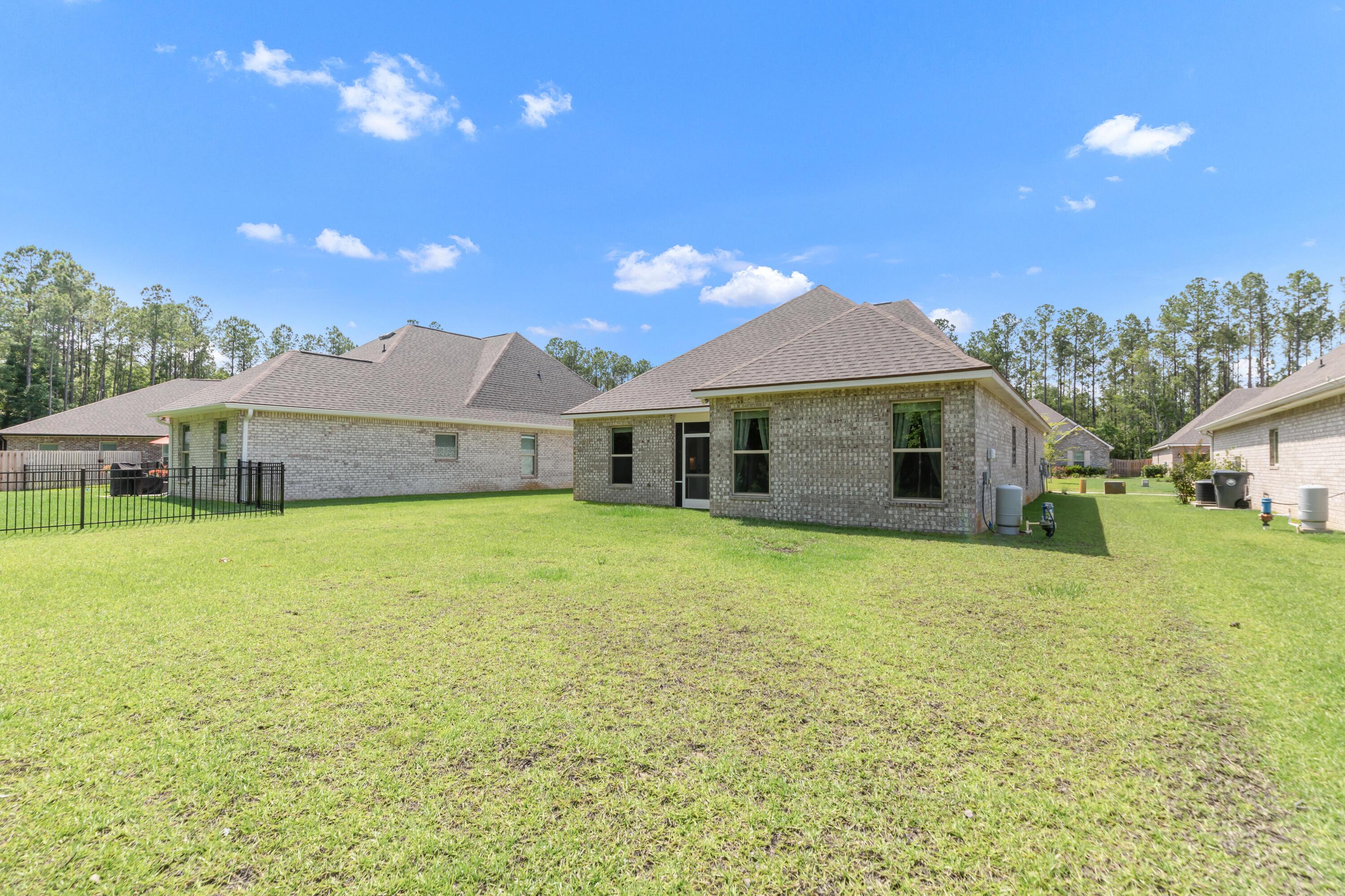 HAMMOCK BAY - Residential