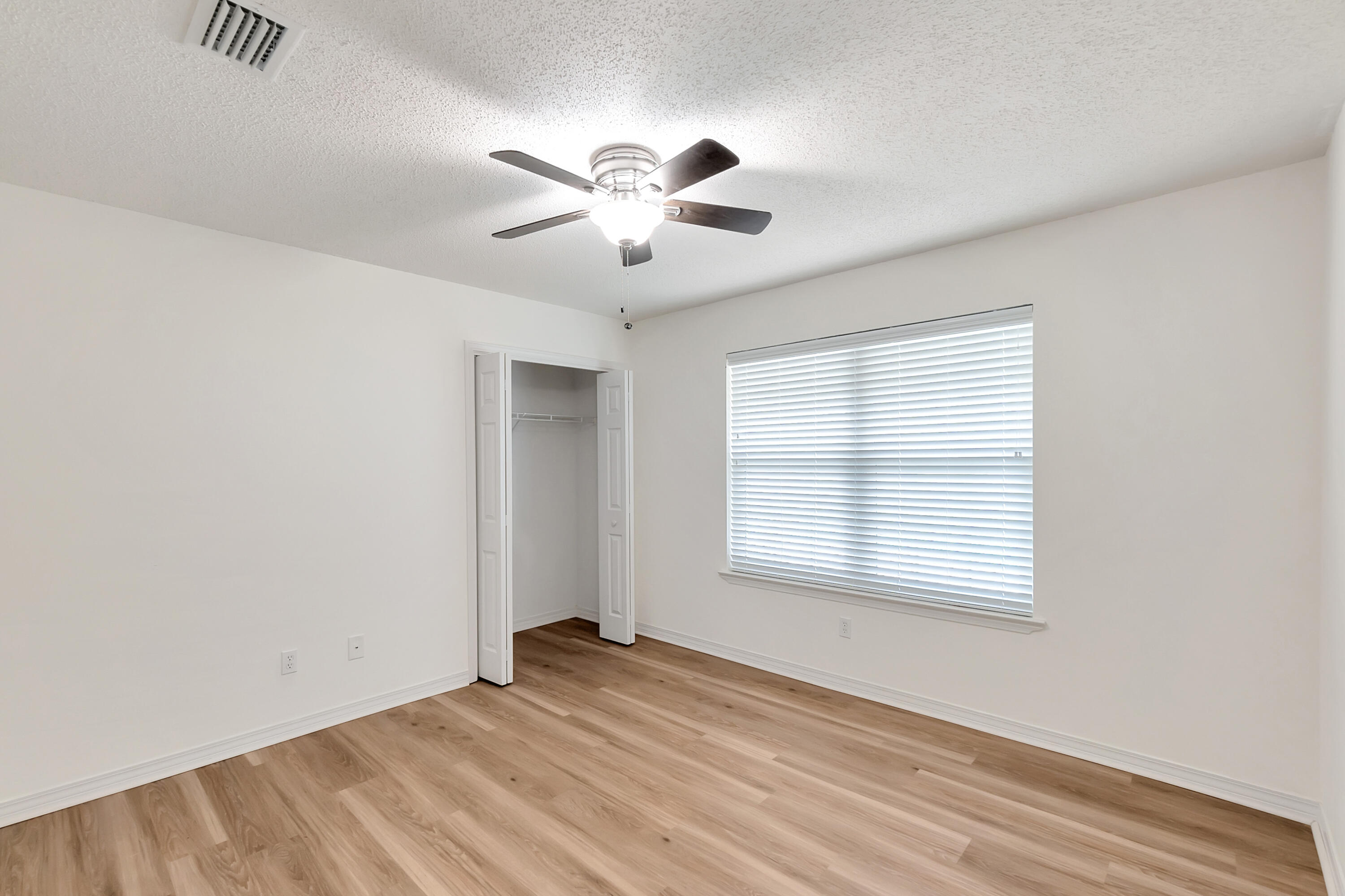 HERITAGE RUN S/D - Residential Lease