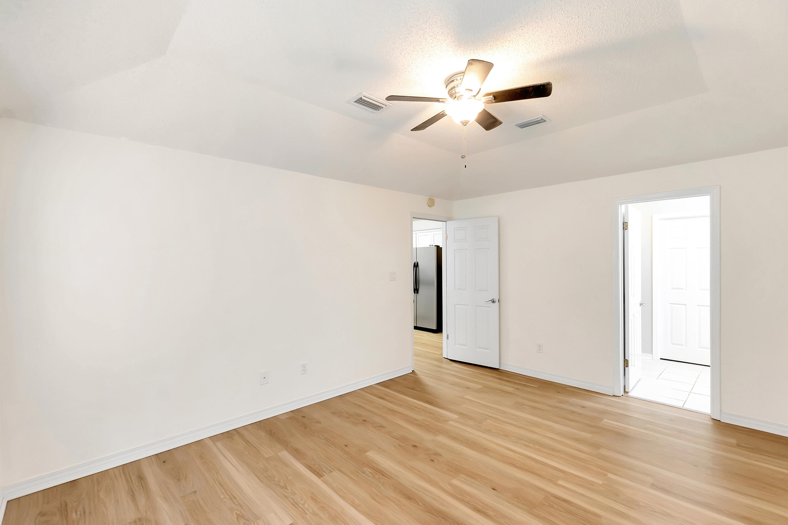 HERITAGE RUN S/D - Residential Lease