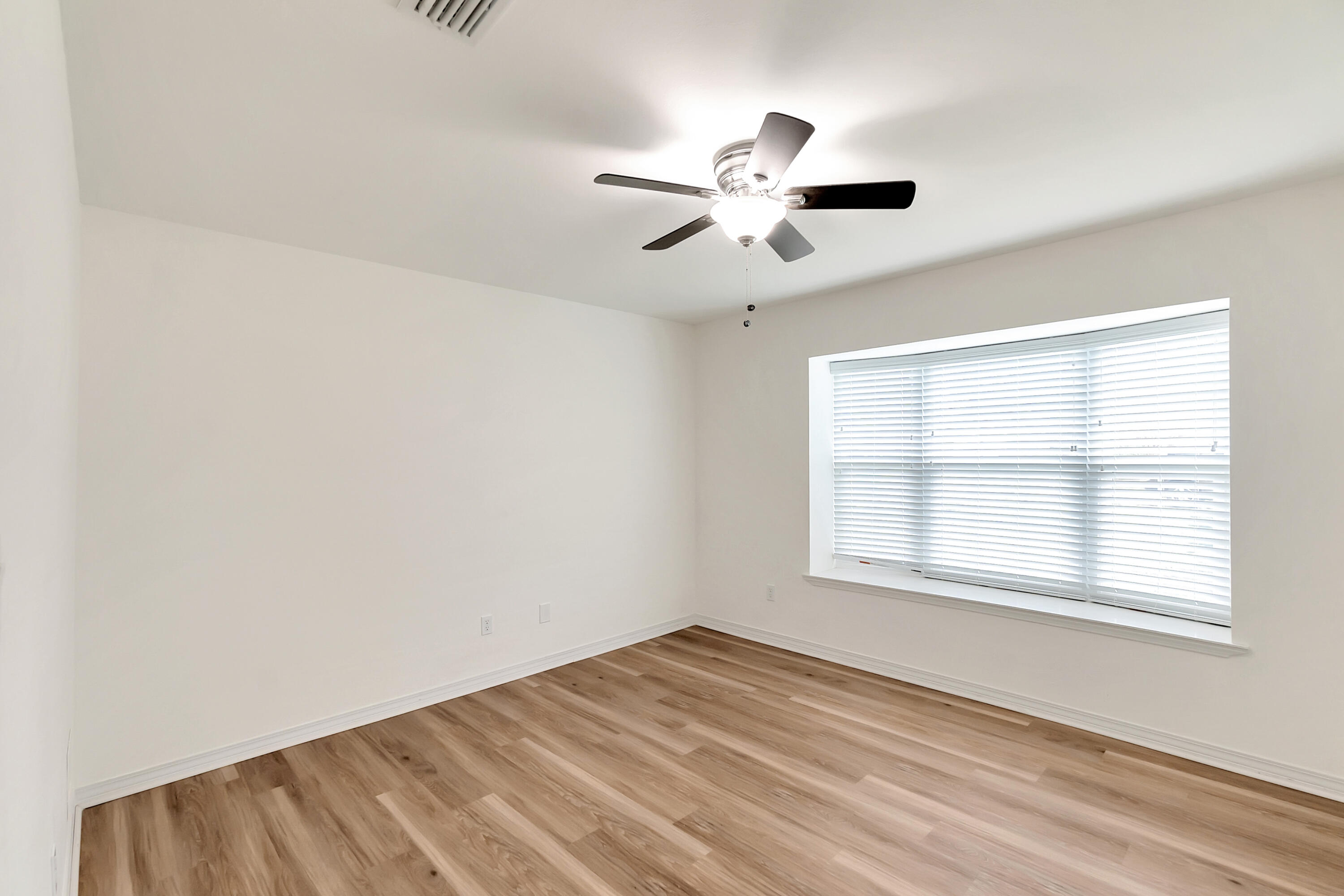 HERITAGE RUN S/D - Residential Lease
