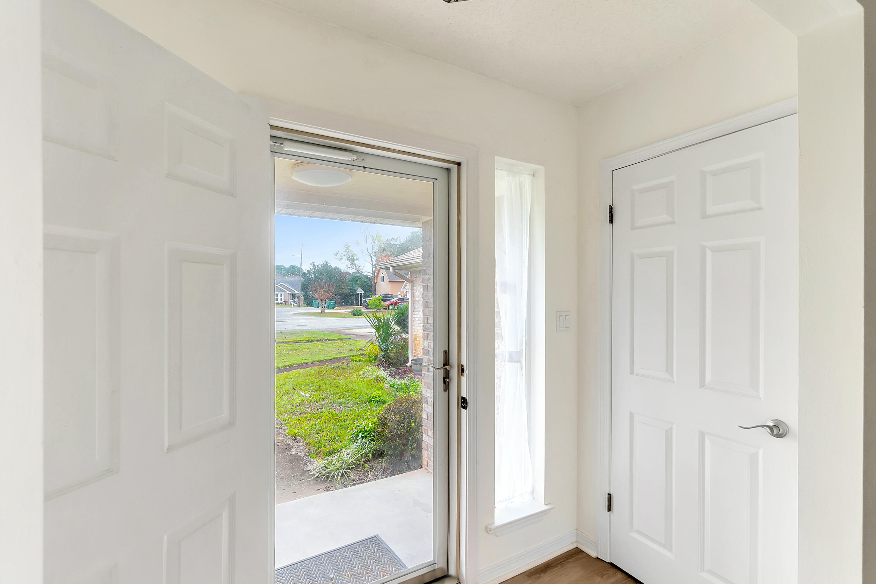 HERITAGE RUN S/D - Residential Lease