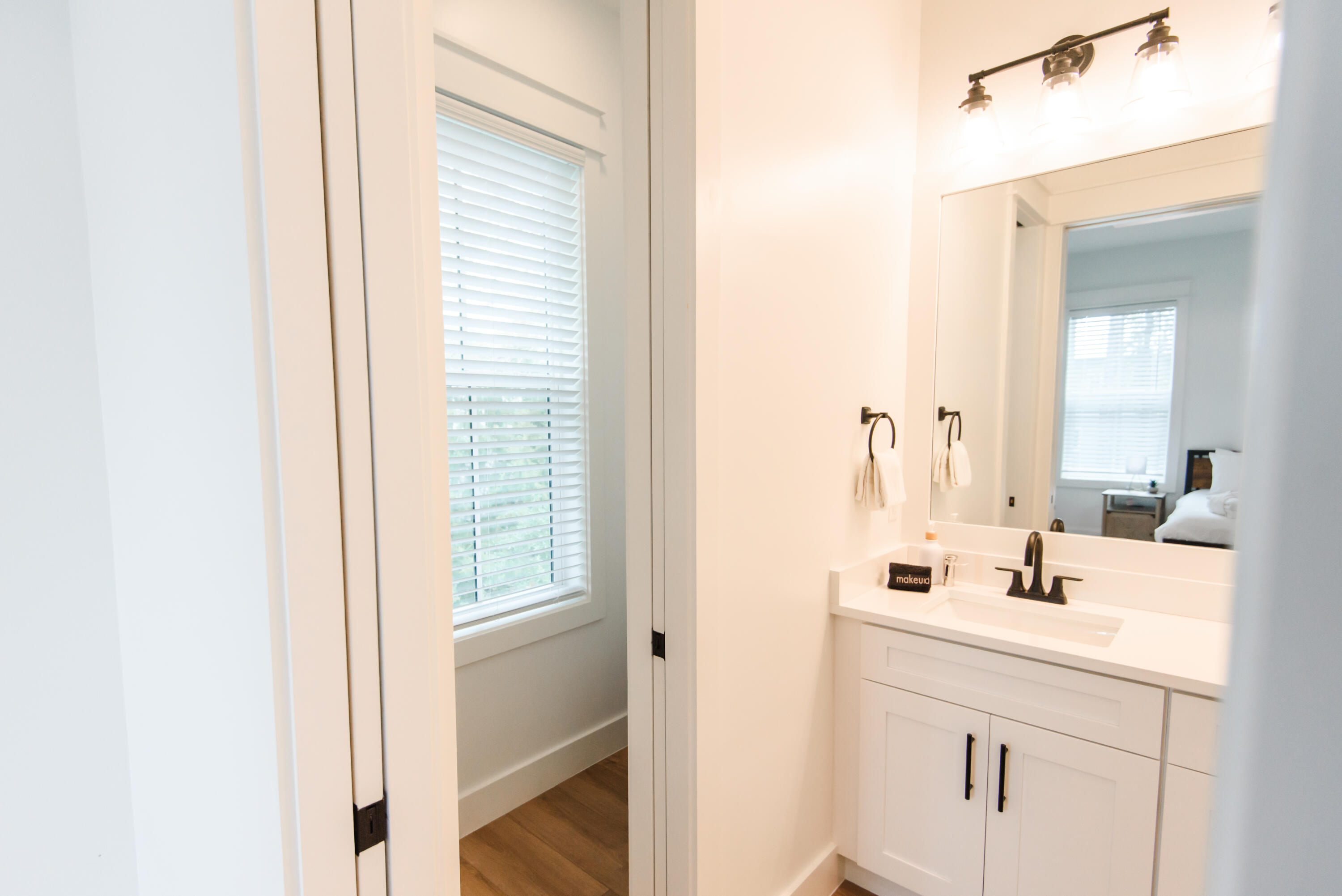 LAKESIDE AT BLUE MOUNTAIN BEACH - Residential Lease