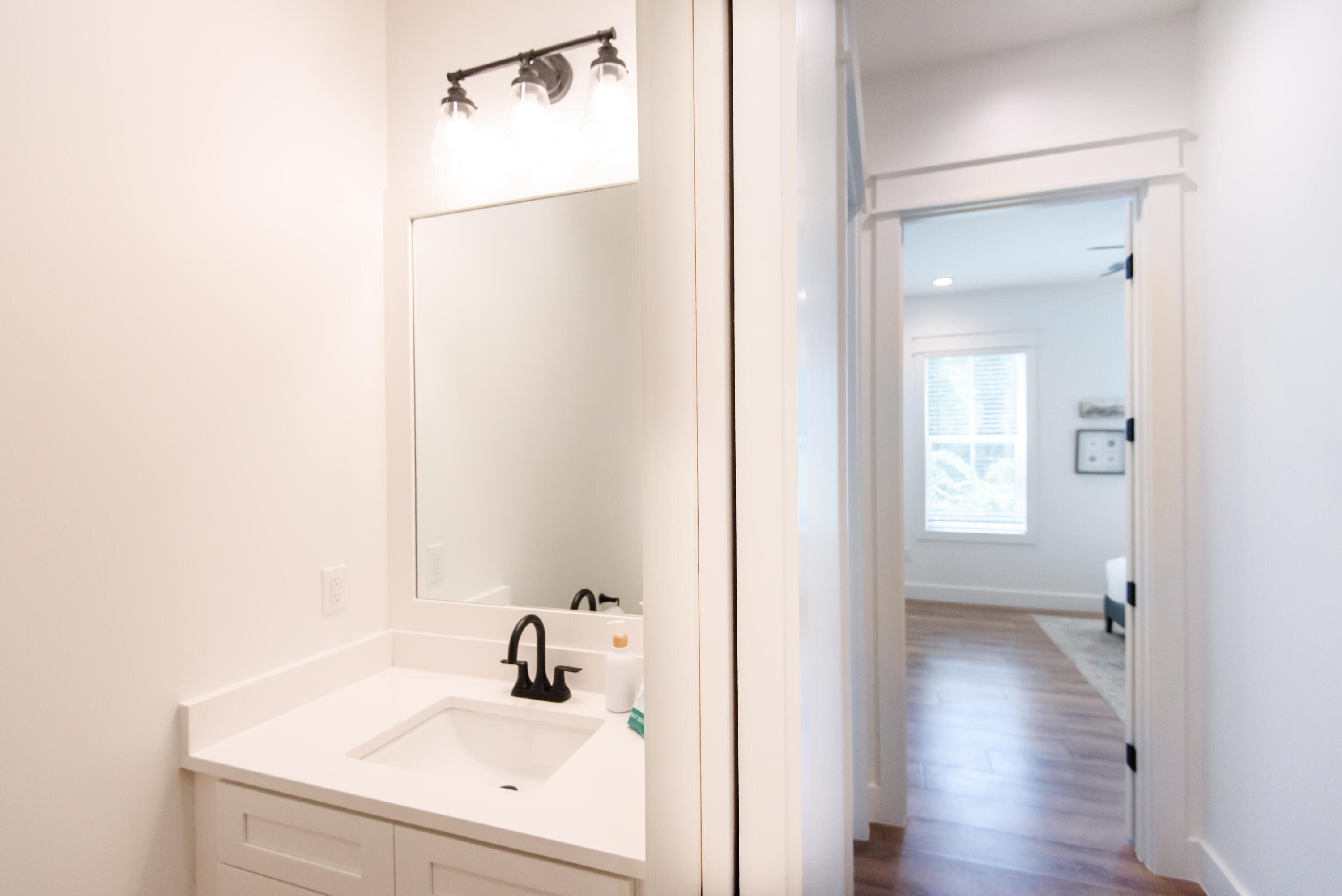 LAKESIDE AT BLUE MOUNTAIN BEACH - Residential Lease