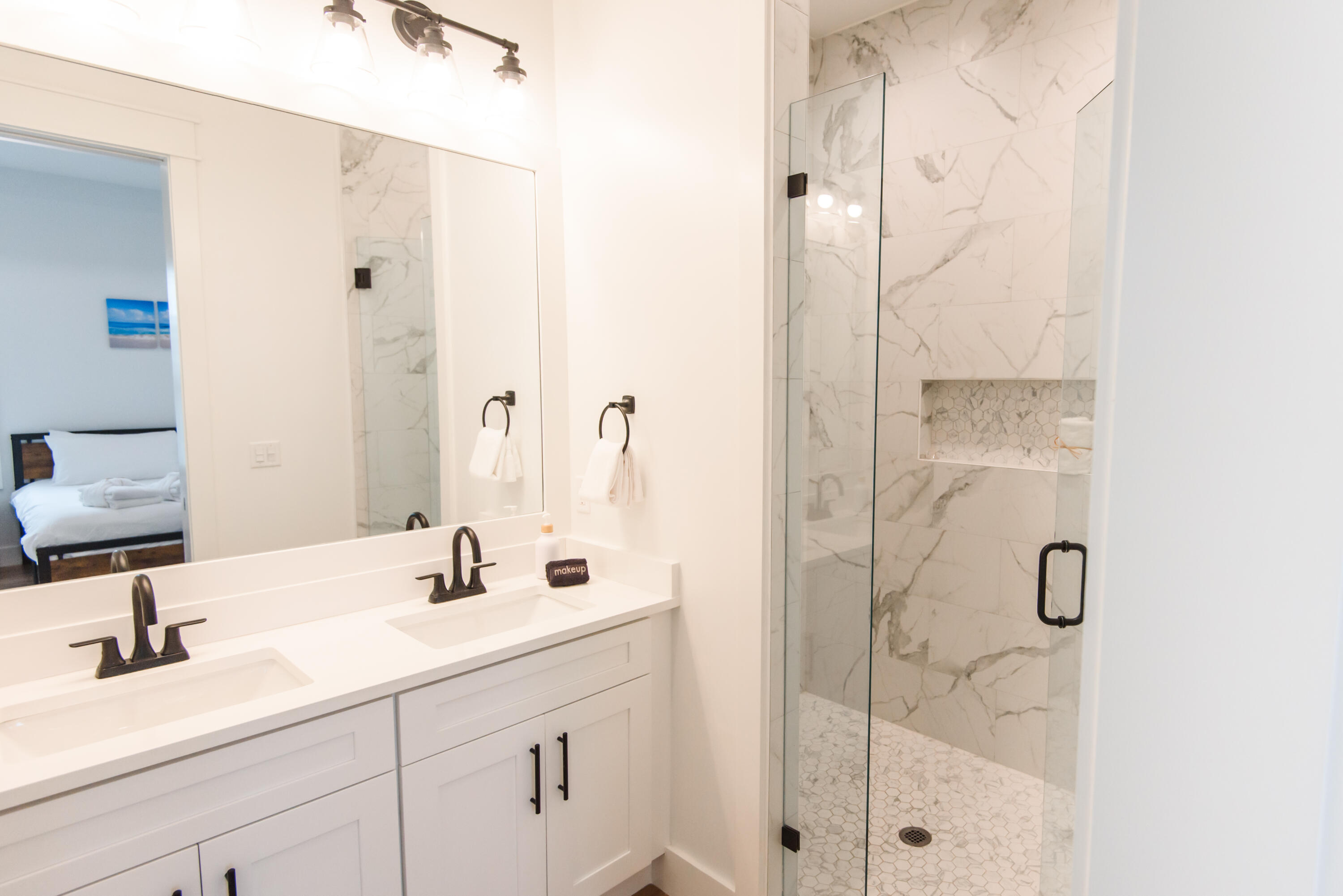 LAKESIDE AT BLUE MOUNTAIN BEACH - Residential Lease