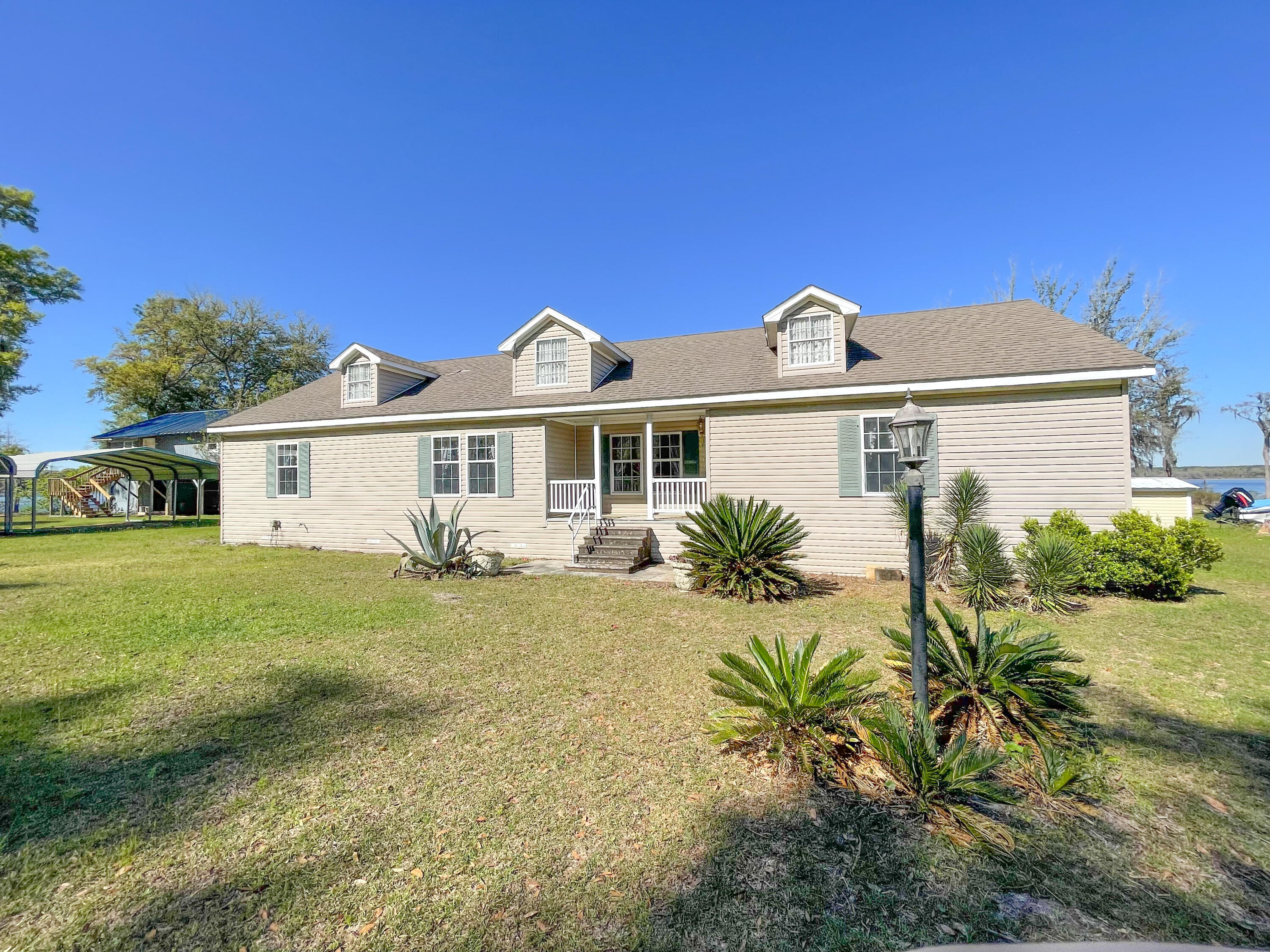 Lucas Lake - Residential