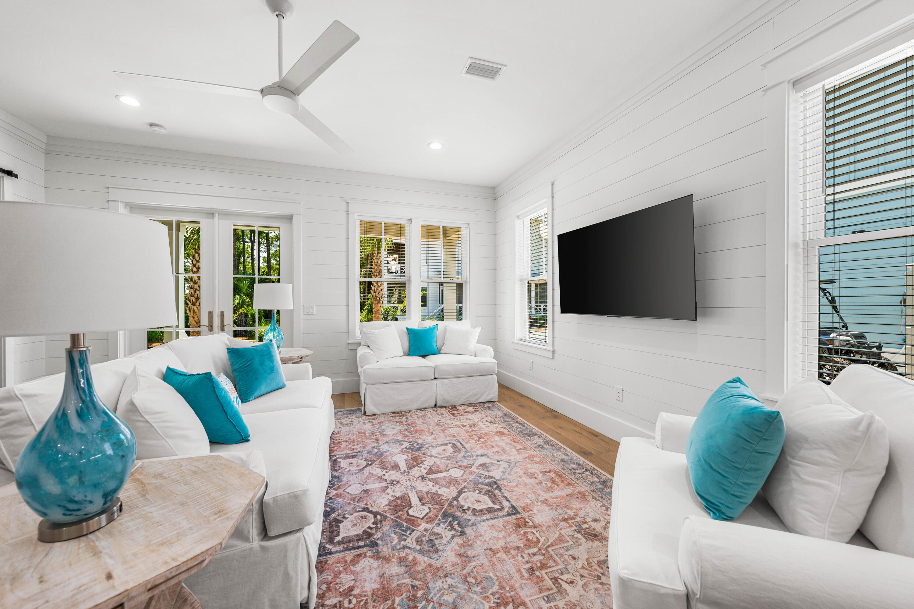 LAKESIDE AT BLUE MOUNTAIN BEACH - Residential
