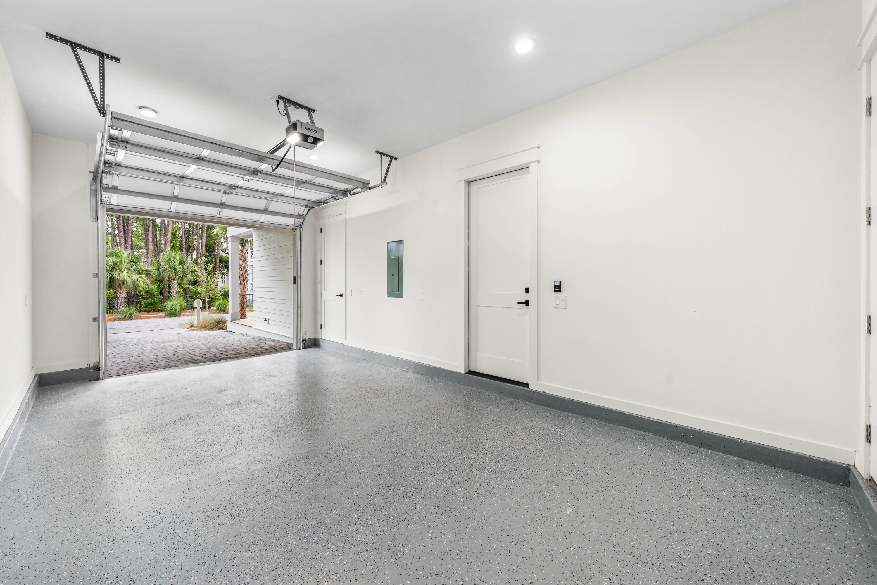 LAKESIDE AT BLUE MOUNTAIN BEACH - Residential