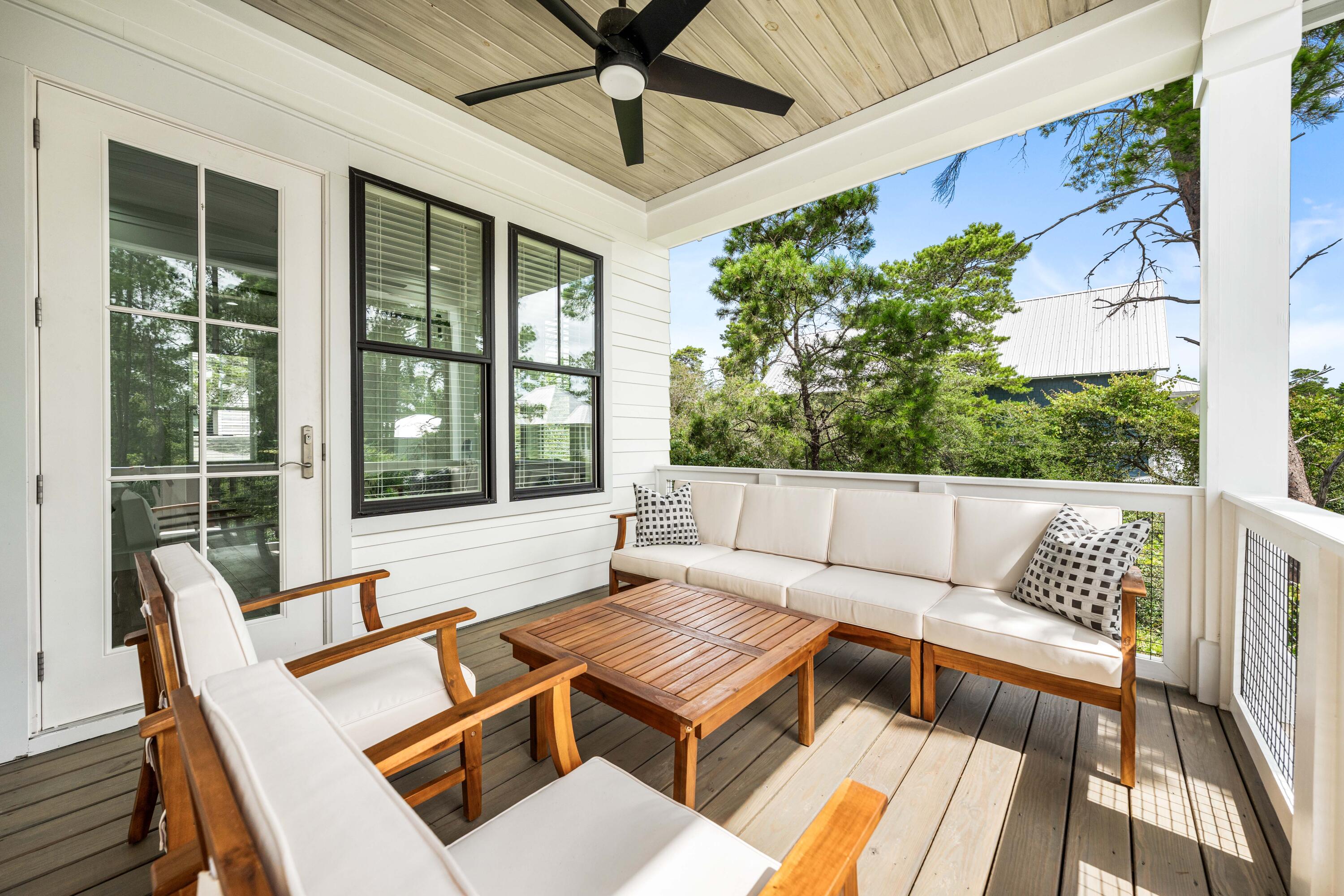 LAKESIDE AT BLUE MOUNTAIN BEACH - Residential