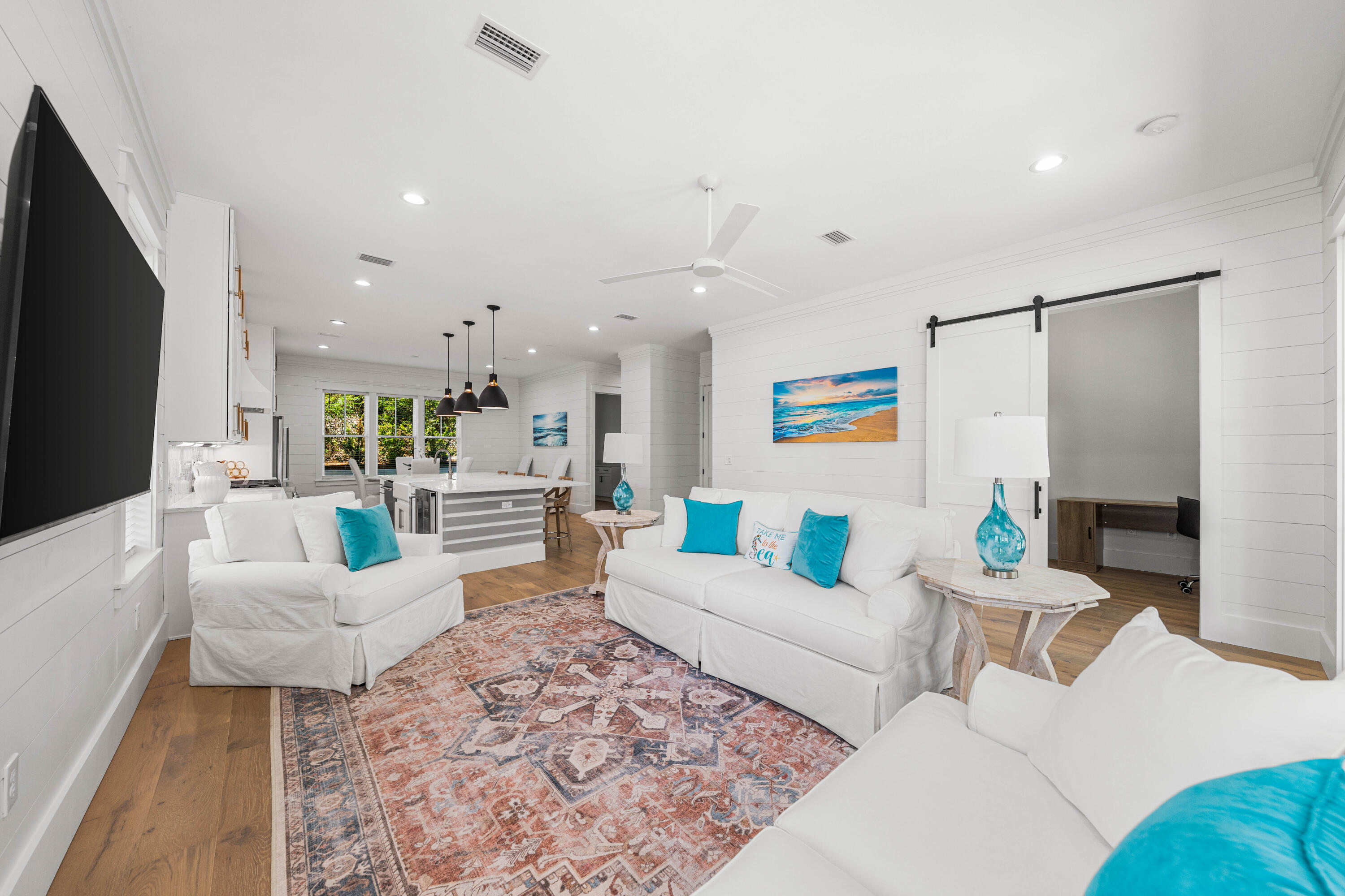 LAKESIDE AT BLUE MOUNTAIN BEACH - Residential